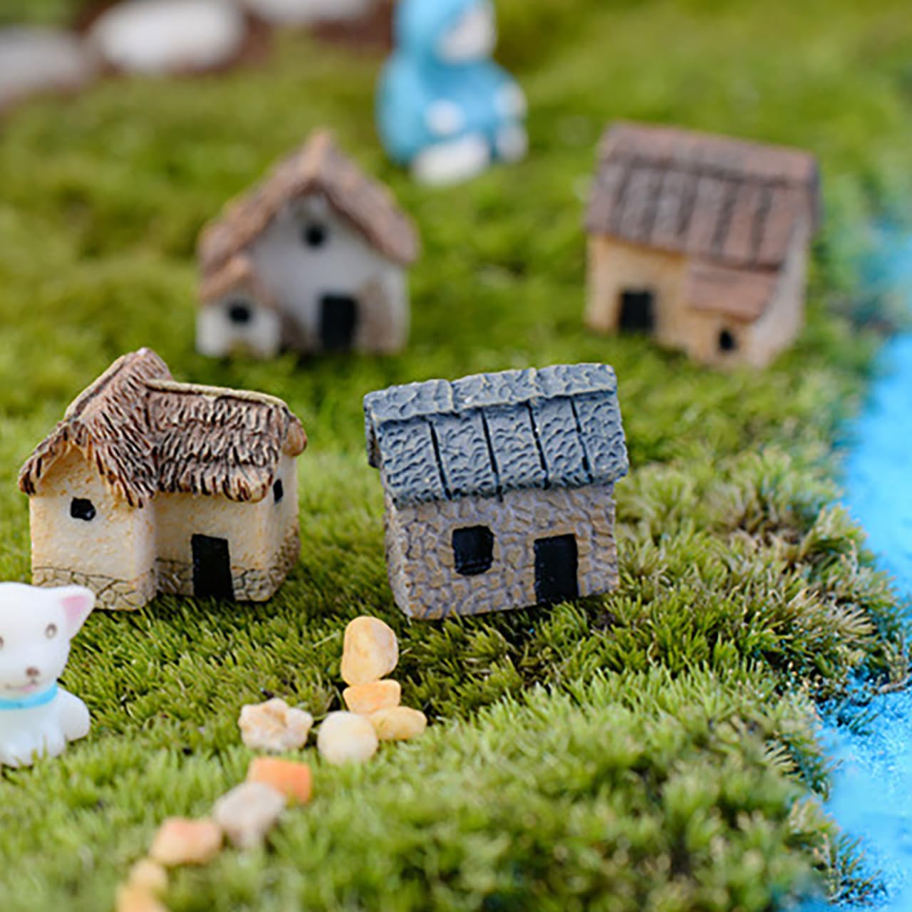 BESPORTBLE 4PCS Miniature Gardening Landscape Micro Houses Resin Village House Fairy Garden Kits Figurines for Bonsai DIY Outdoor Decorations Plant Pot