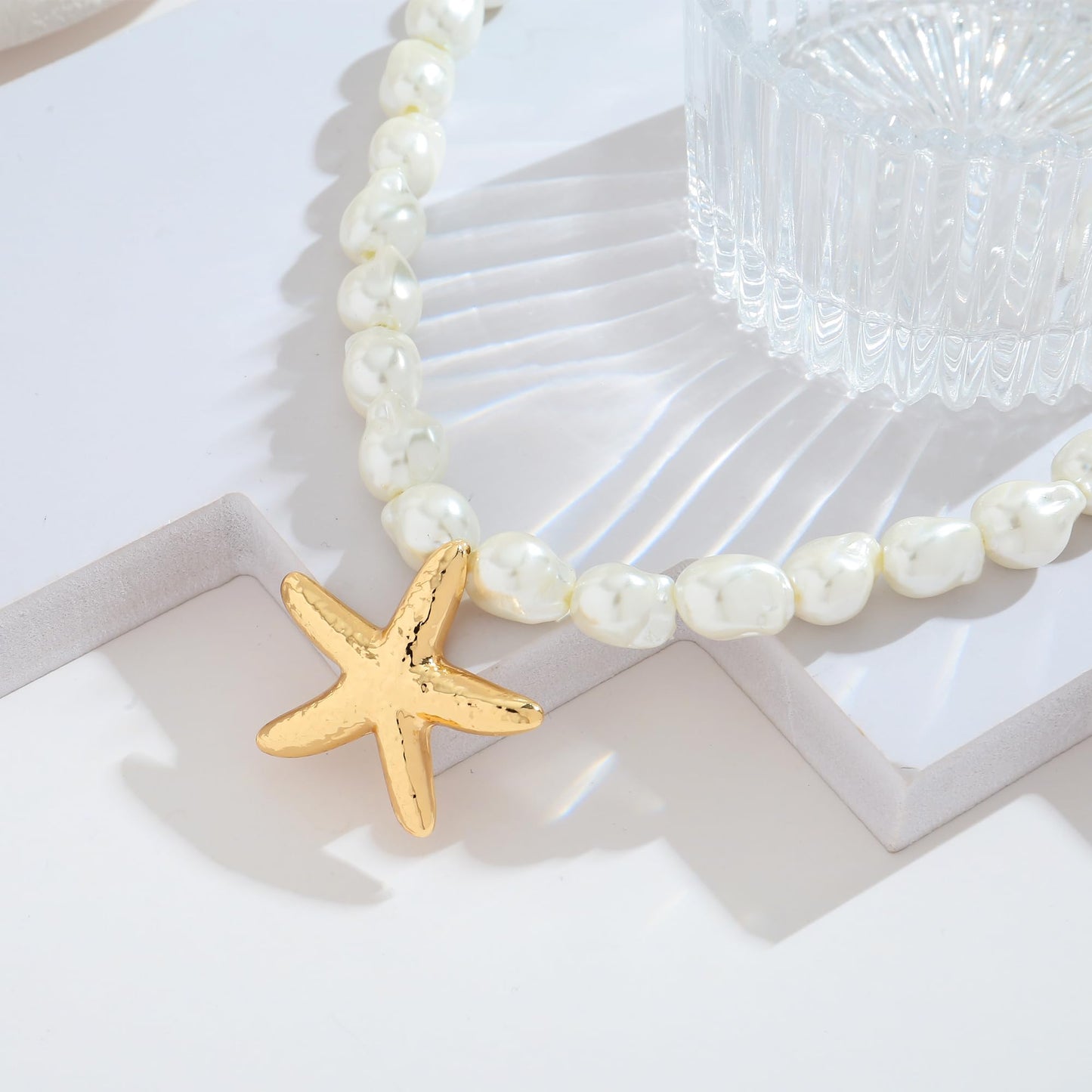 WOWORAMA Pearl Starfish Necklace for Women Gold Shell Starfish Pendant Necklaces Baroque Pearl Choker Necklace Adjustable Summer Beach Seashell Necklaces Jewelry