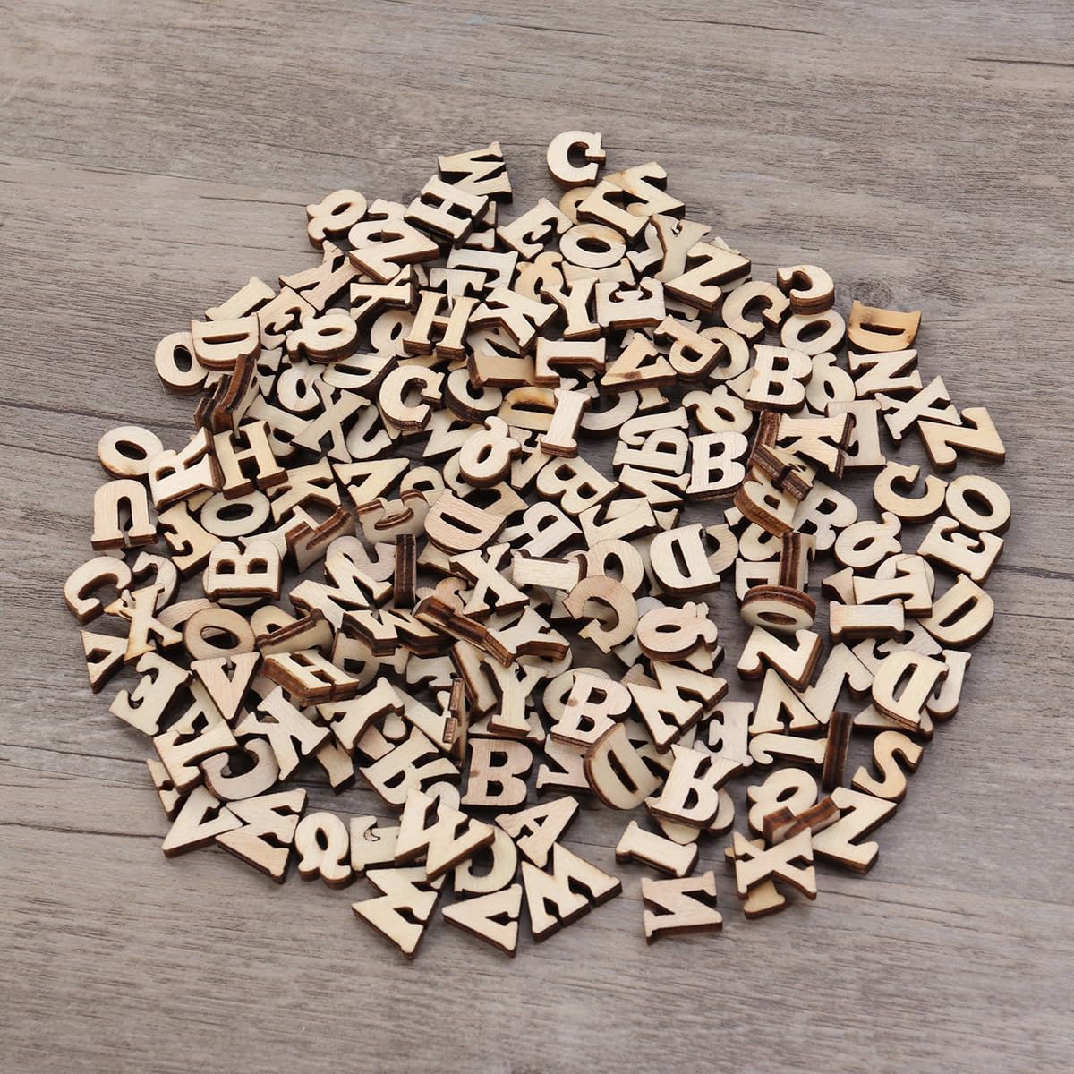 BESTOYARD 600Pcs 0.59 Inch Small Natural Wooden Letters Slices DIY Craft Embellishments for Scrapbooking Kids Educational Art Projects Christmas Decor