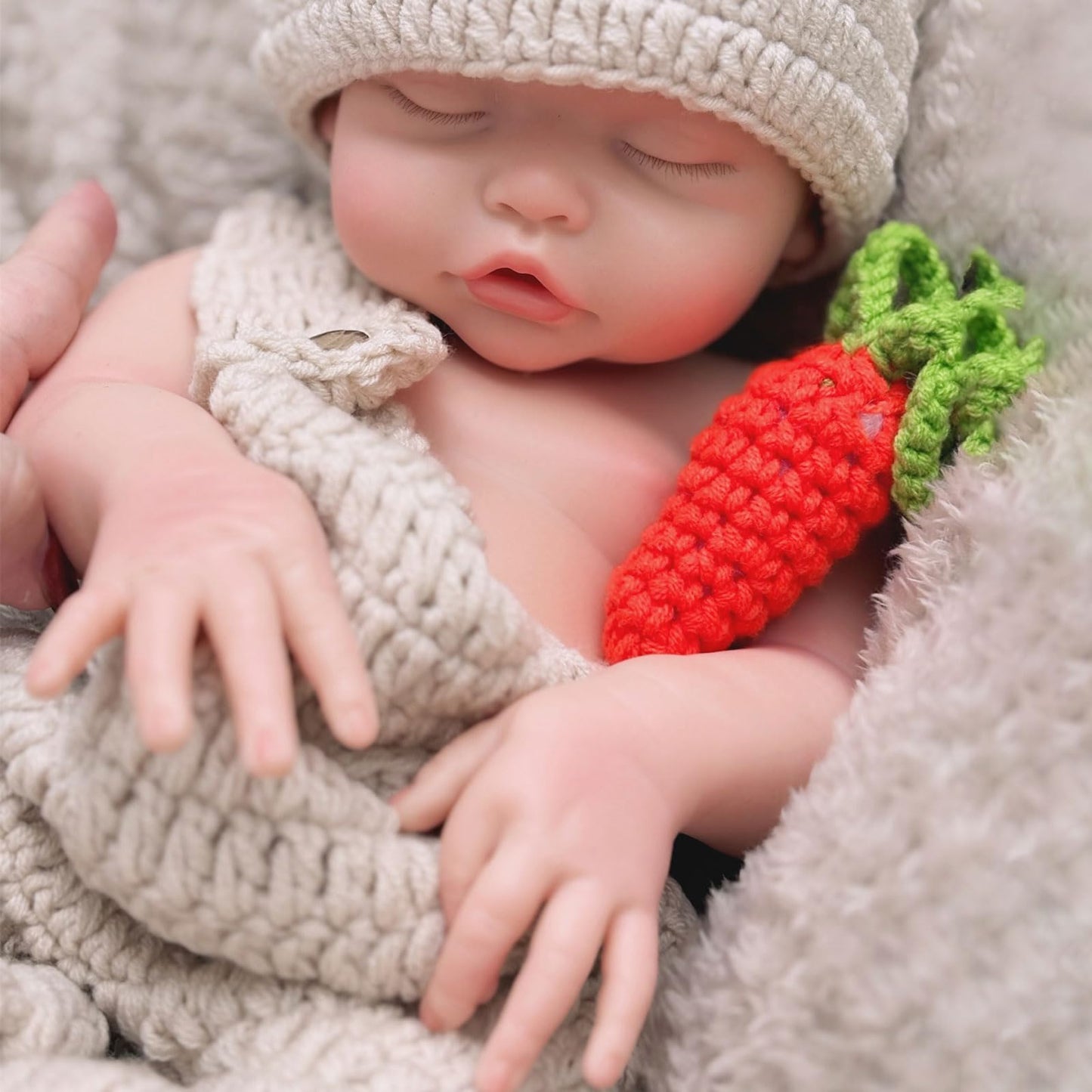 Gileutay 17in Full Silicone Baby Doll Girl Lifelike Sleeping Reborn Dolls Real Life Weighted Newborn Doll Washable Toy for Kids