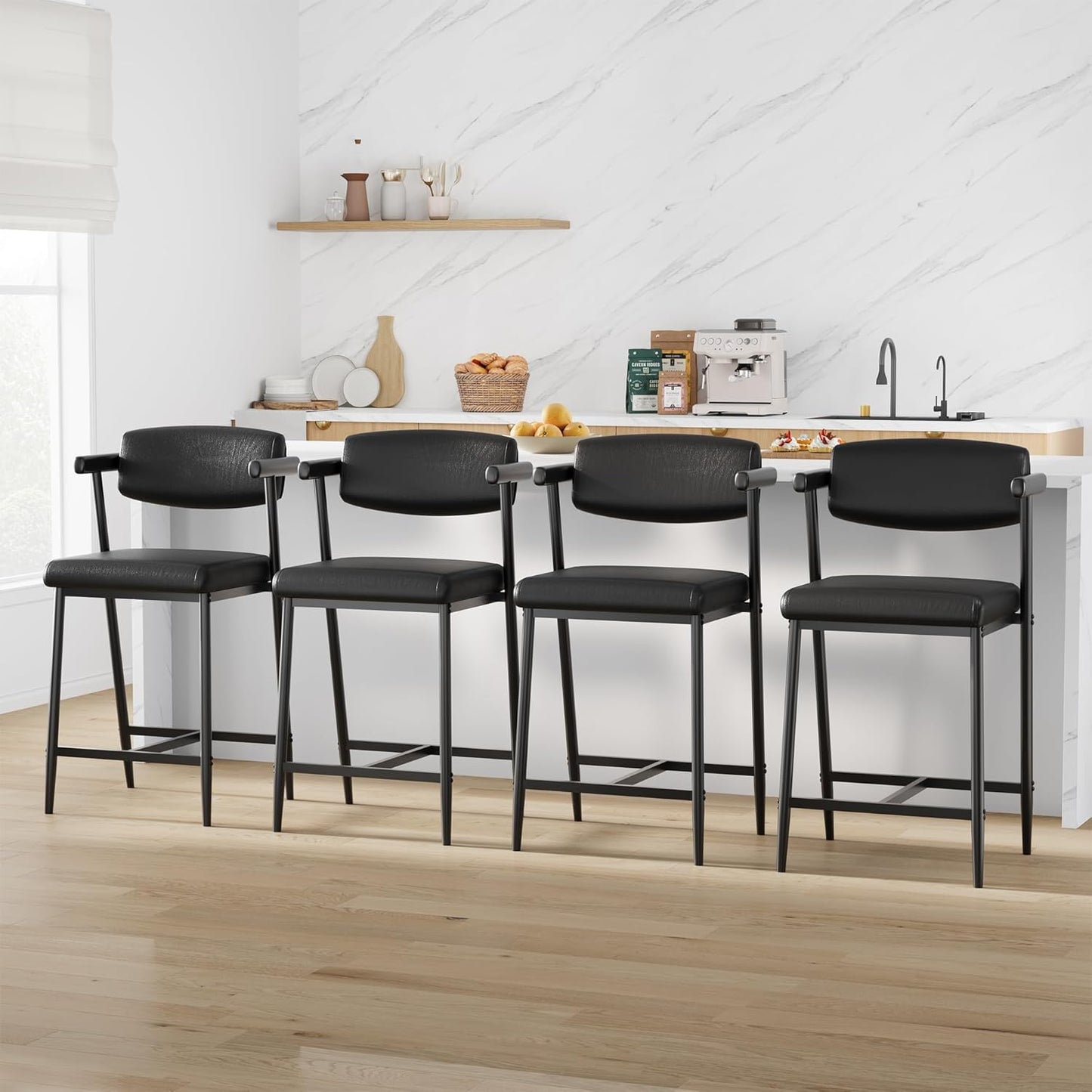 GarveeHome Counter Height Bar Stools of 4 with Armrests, 4 Piece Counter Height Bar Stools Set with Wood Back, Upholstered Seat & Metal Footrest for Kitchen Islands, Counter Bars, Retro Black