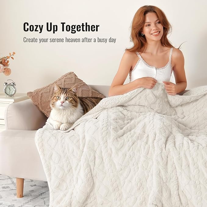 Uttermara Weighted Blanket for Adults Queen Size 20lbs 60x80 inches, Dual Sided Soft Jacquard Sherpa Weighted Blankets, Thick Heavy Blanket for Sleeping and Calming, Cream White