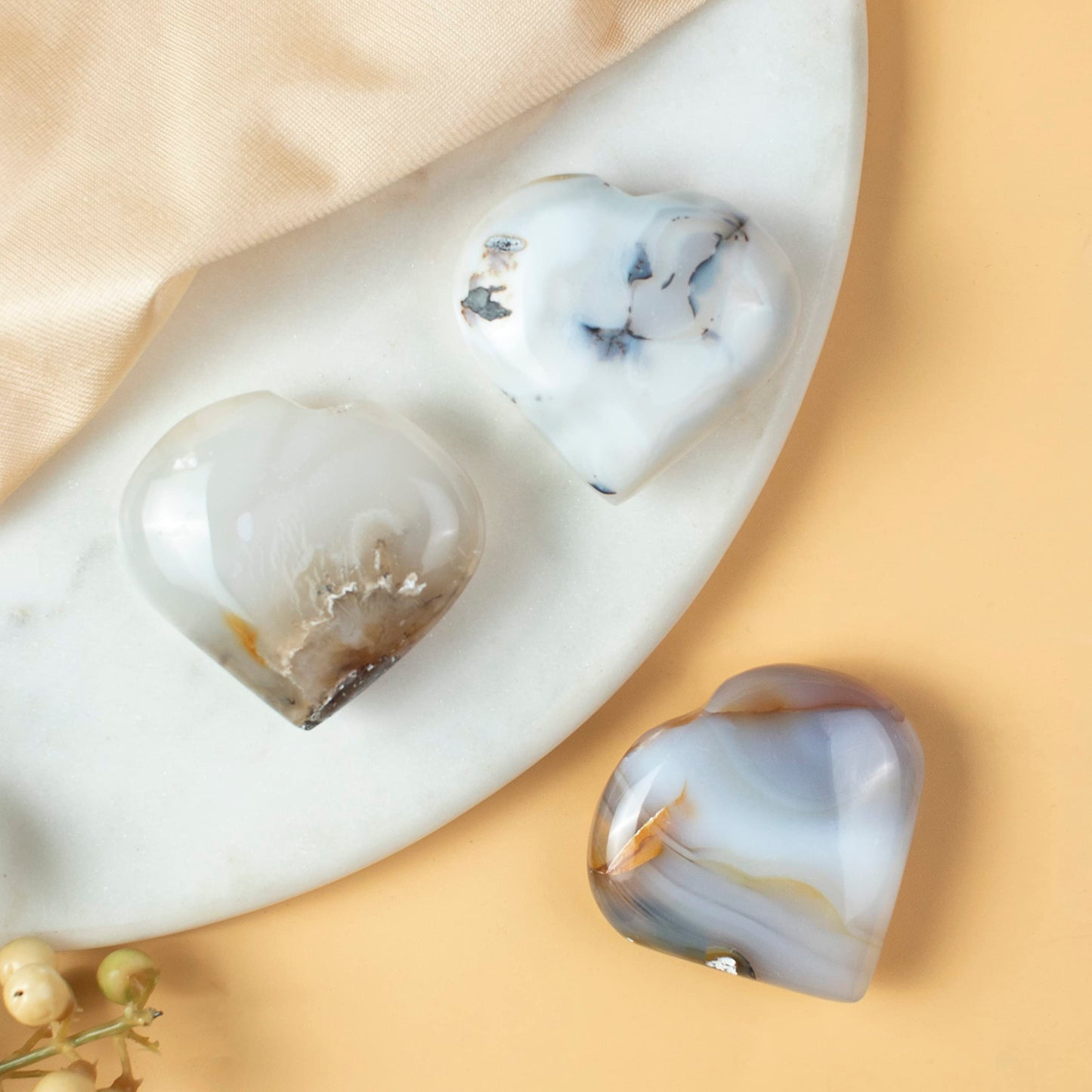 Crocon 50mm Botswana Agate Heart Stone Big Heart Shape Puff Stones Set 450+ Carats Pocket Crystal Healing Tumble Collection Palm Worry Stone Good Luck Charm Meditation Gift Craft Home Decor