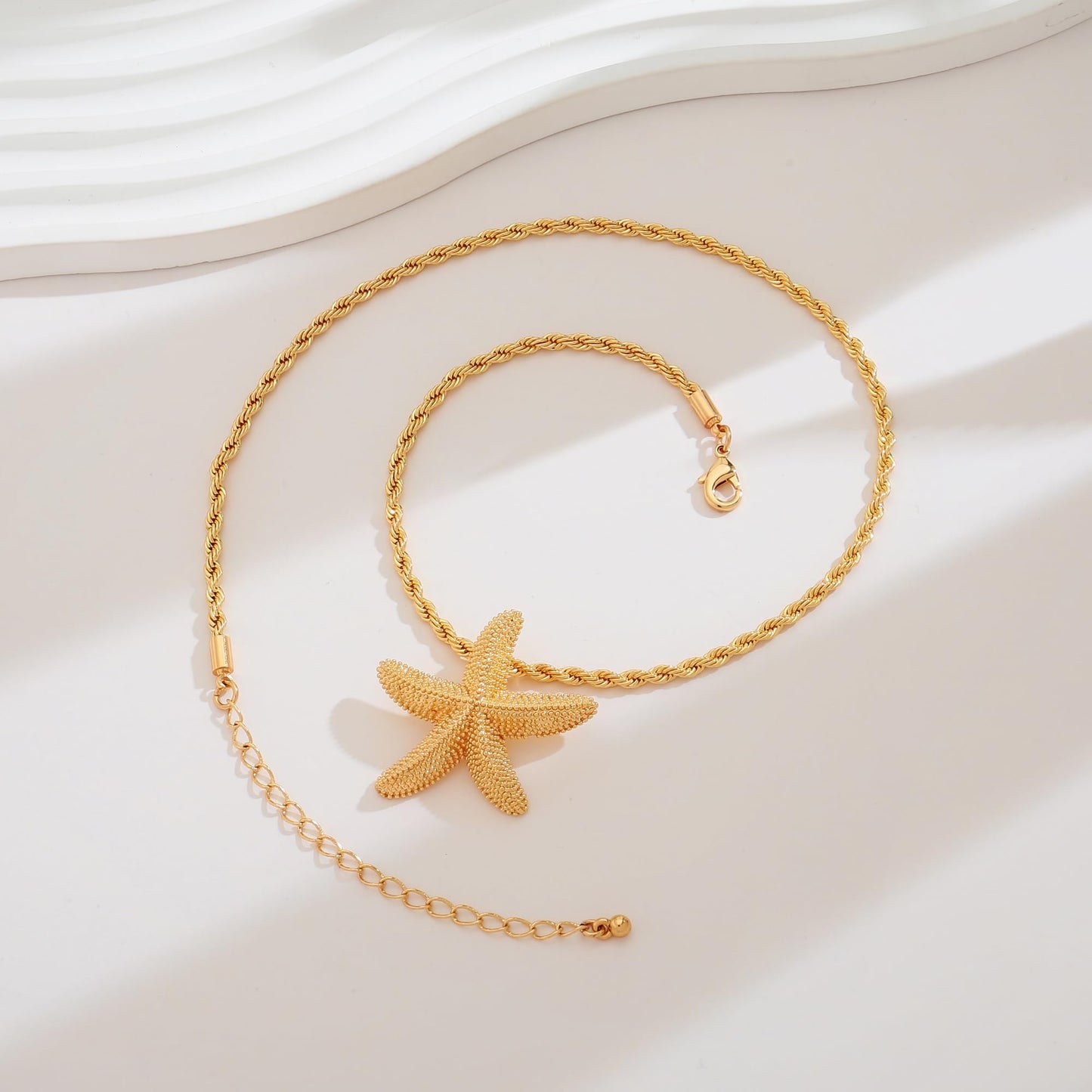 WOWORAMA Gold Starfish Necklace for Women Textured Starfish Shell Necklaces Boho Ocean Sea Star Shell Pendant Necklace Summer Beach Necklaces Jewelry