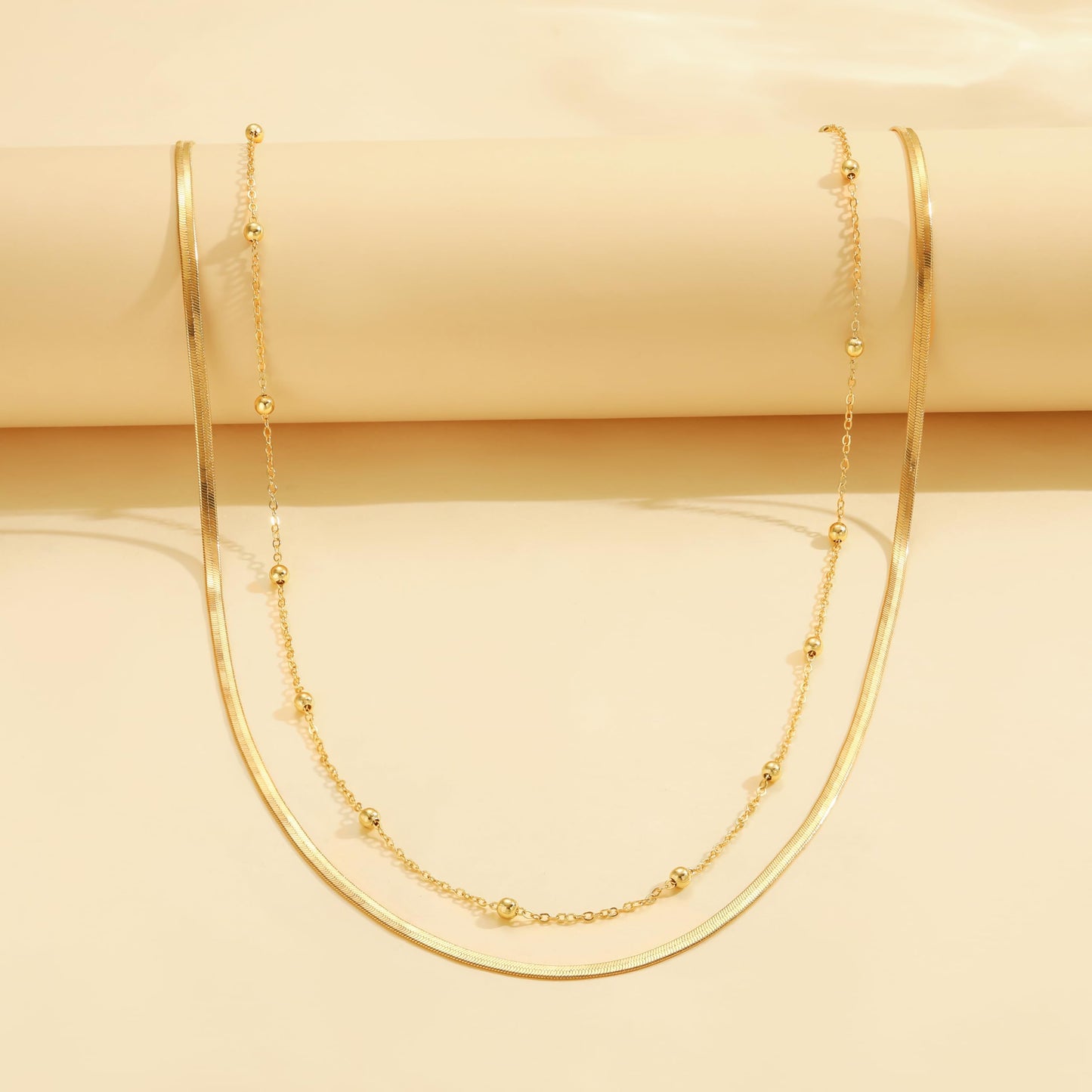 Risamil Waist Beads for Women, 14k Gold Plated Pearl Waist Chain Cute Body Chain Gold Chain Belt for Womens Belly Chain Fashion Beach Accessories for Womens Gold Pearl Jewelry for Women Gifts