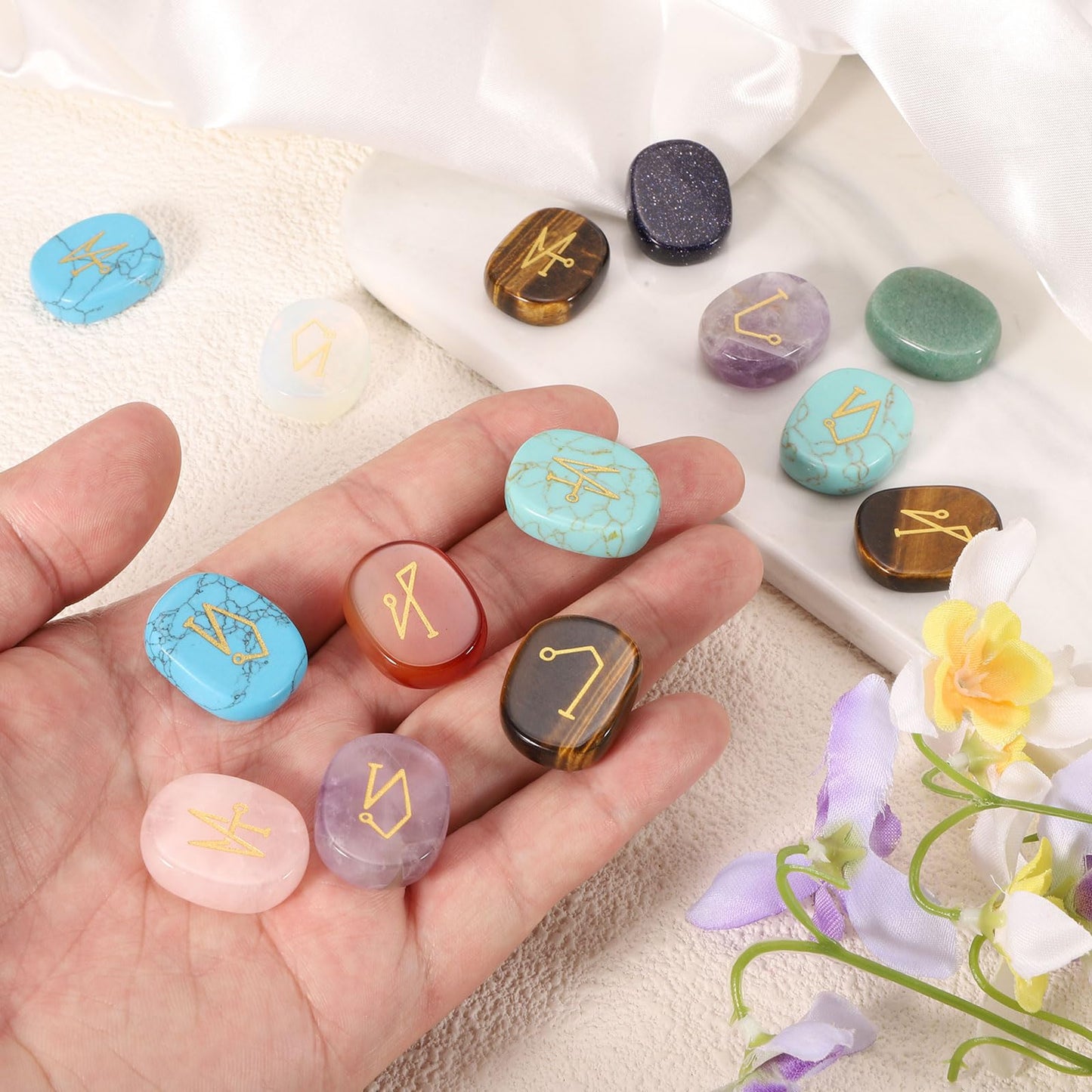 MECCANIXITY 4Pcs Engraved Chakra Stones with Reiki Symbols, Blue Howlite Reiki Healing Crystal Gemstone 7 Chakra Crystal Stones Tumbled Palm Stone for Anxiety Relieve