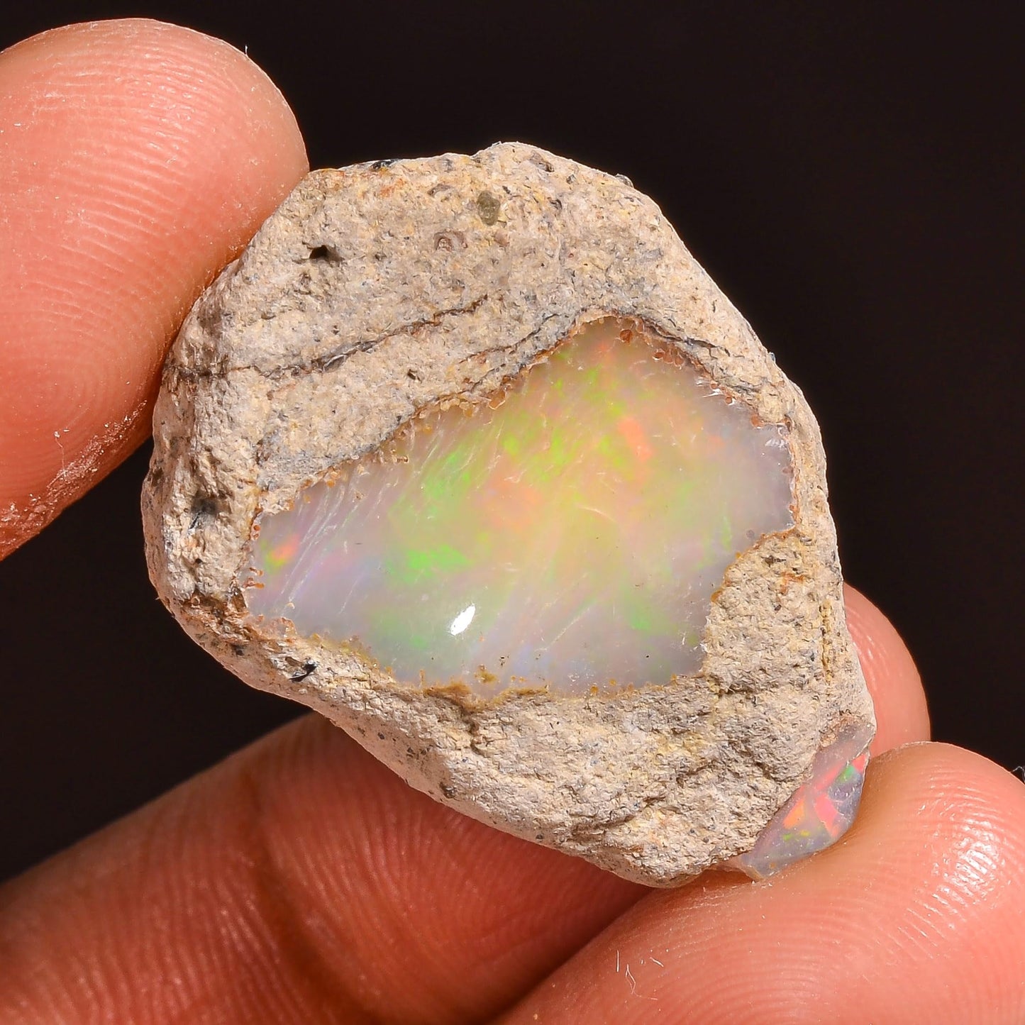 Elegant Wire Fire Ethiopian Opal Rough Loose Gemstone 24.50 Cts | Lightweight Shiny Raw Crystal Healing Stone for Bracelet Pendant Jewelry Making