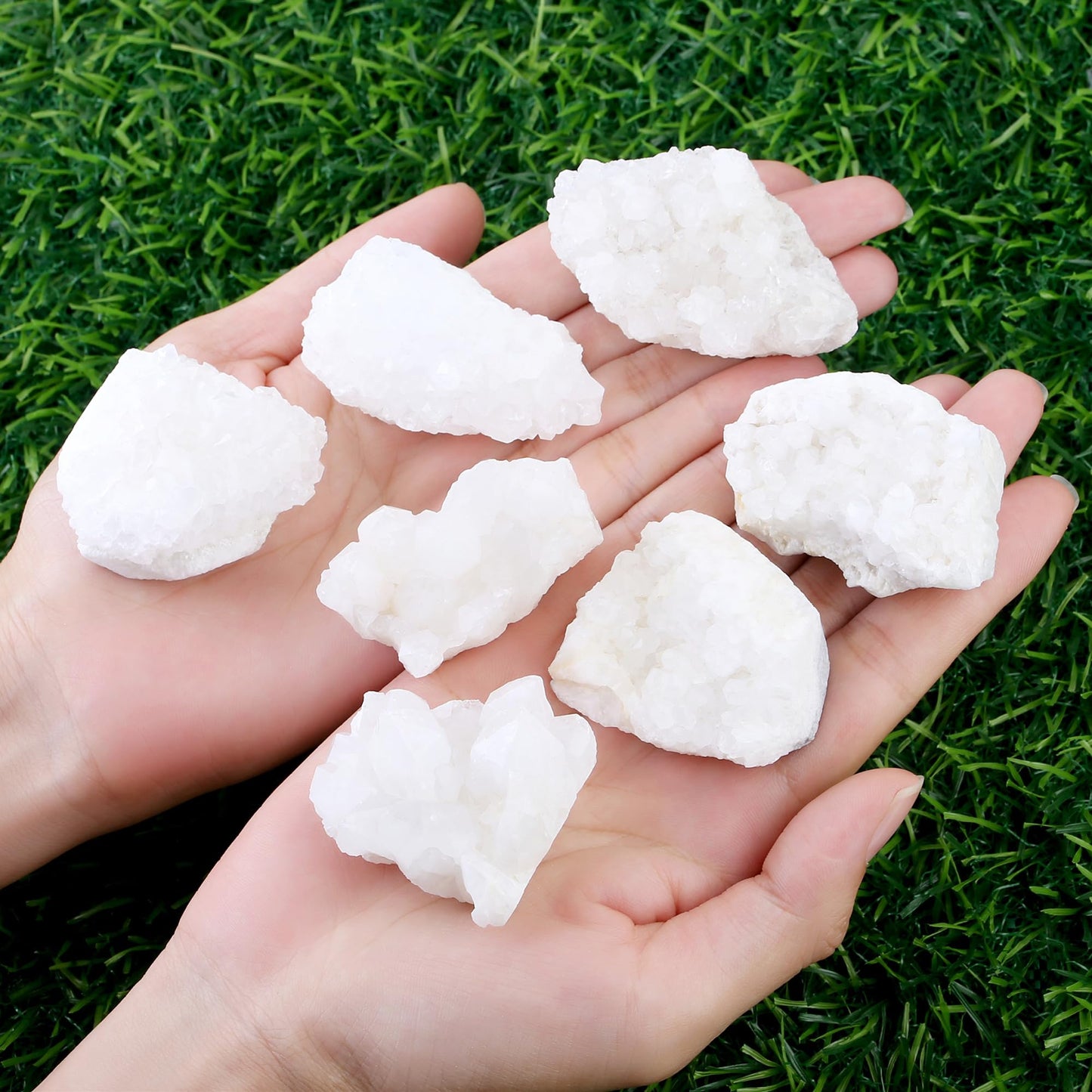 ZHIYUXI Clear Quartz Crystals and Stones Cuarzos Crystal Cluster Geode Clear Crystal Quartz Crystals for Beginners Natural Rock Raw Stone Energy Balance Reiki Decor 1Pc 50-70g