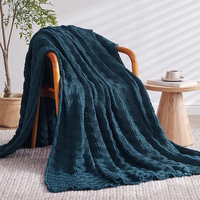 Knitted Weighted Blanket for Adult, No Beads Heavy Blanket 70” x 90'' 20lbs, Breathable Chunky Knit Blanket, Cooling Weighted Blanket for Hot Sleepers, Christmas Home Decor (Peacock Blue)