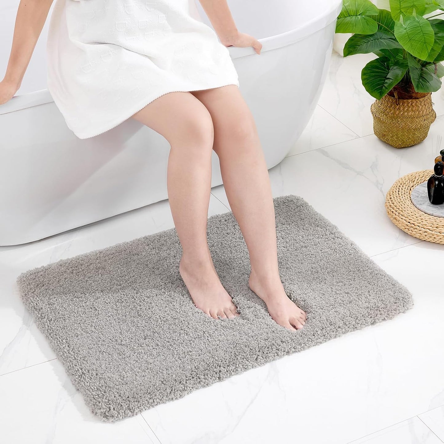 Small Bathroom Rug 17x24 Non Slip Gray Fluffy Bath Mat for Bathroom Floor Washable Plush Luxury Bath Rug for Tub Soft Shaggy Absorbent Shower Mat