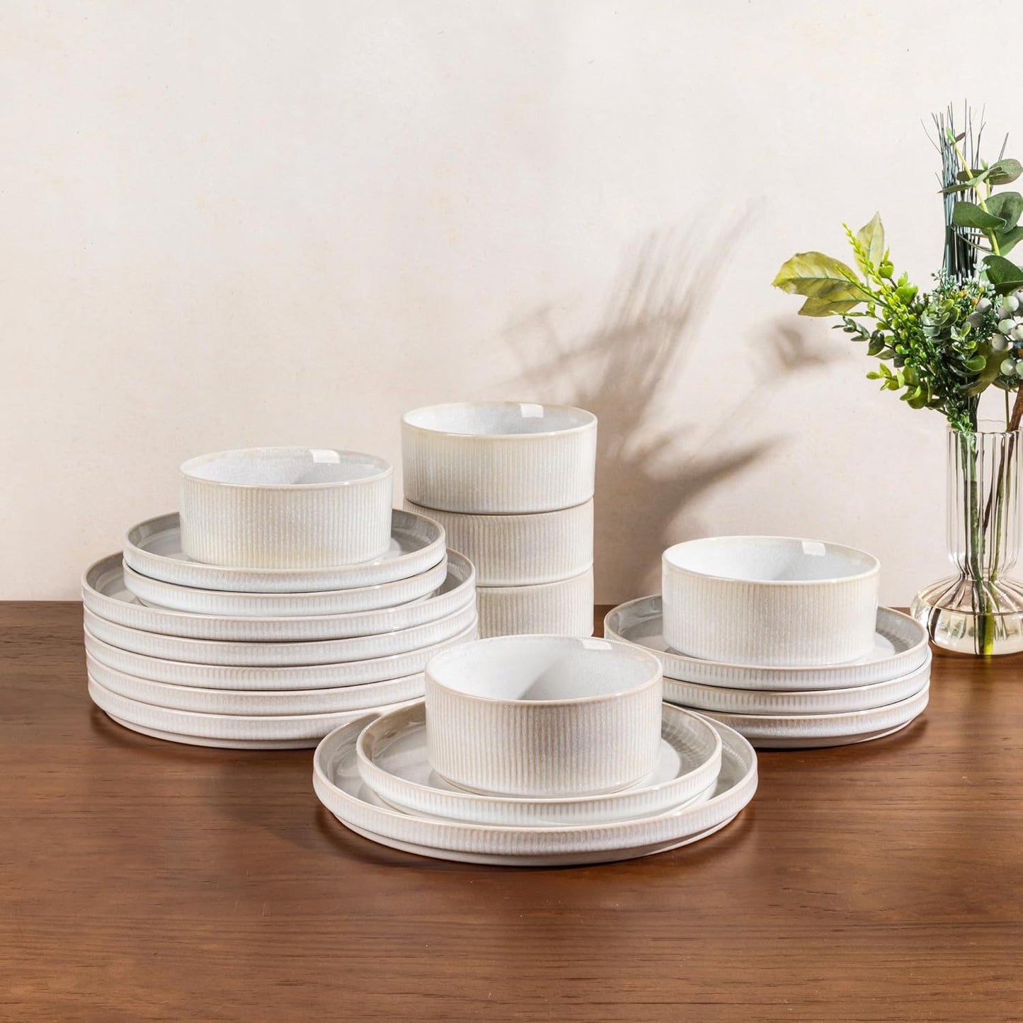 GBHOME Stoneware Dinnerware Sets for 4, Round Reactive Glaze Ceramic Plates and Bowls Set, Highly Scratch Resistant | Dishwasher & Microwave Safe ，Service for 4(12Pcs)