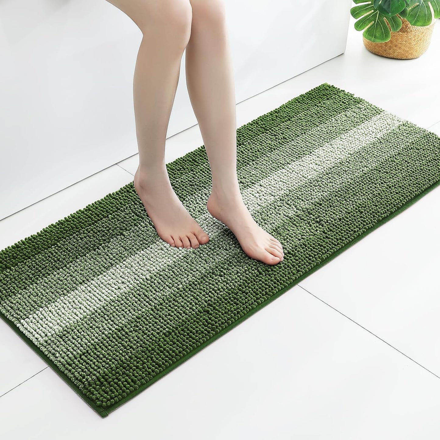 Gibelle Long Bathroom Rugs, Luxury Chenille Bath Mat, Small Non Slip Shower Rug and Bath Room Floor Mats, Machine Washable, Quick Dry Bathmat, Soft Cozy Plush Rug for Tub, 20" x 47", Green