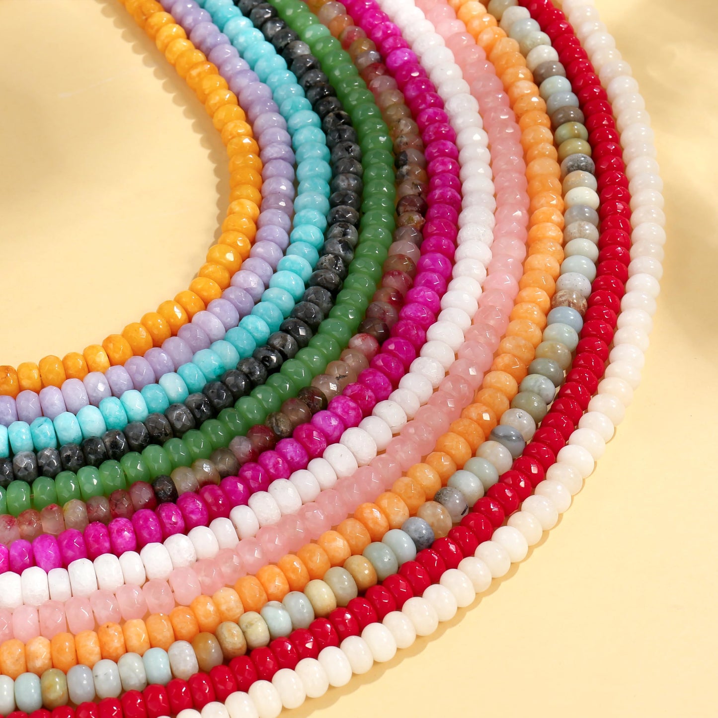 Badu Green Gemstone Beaded Necklace for Women Natural Stone Bead Beach Choker Necklace Fashion Trendy Jewelry Gifts