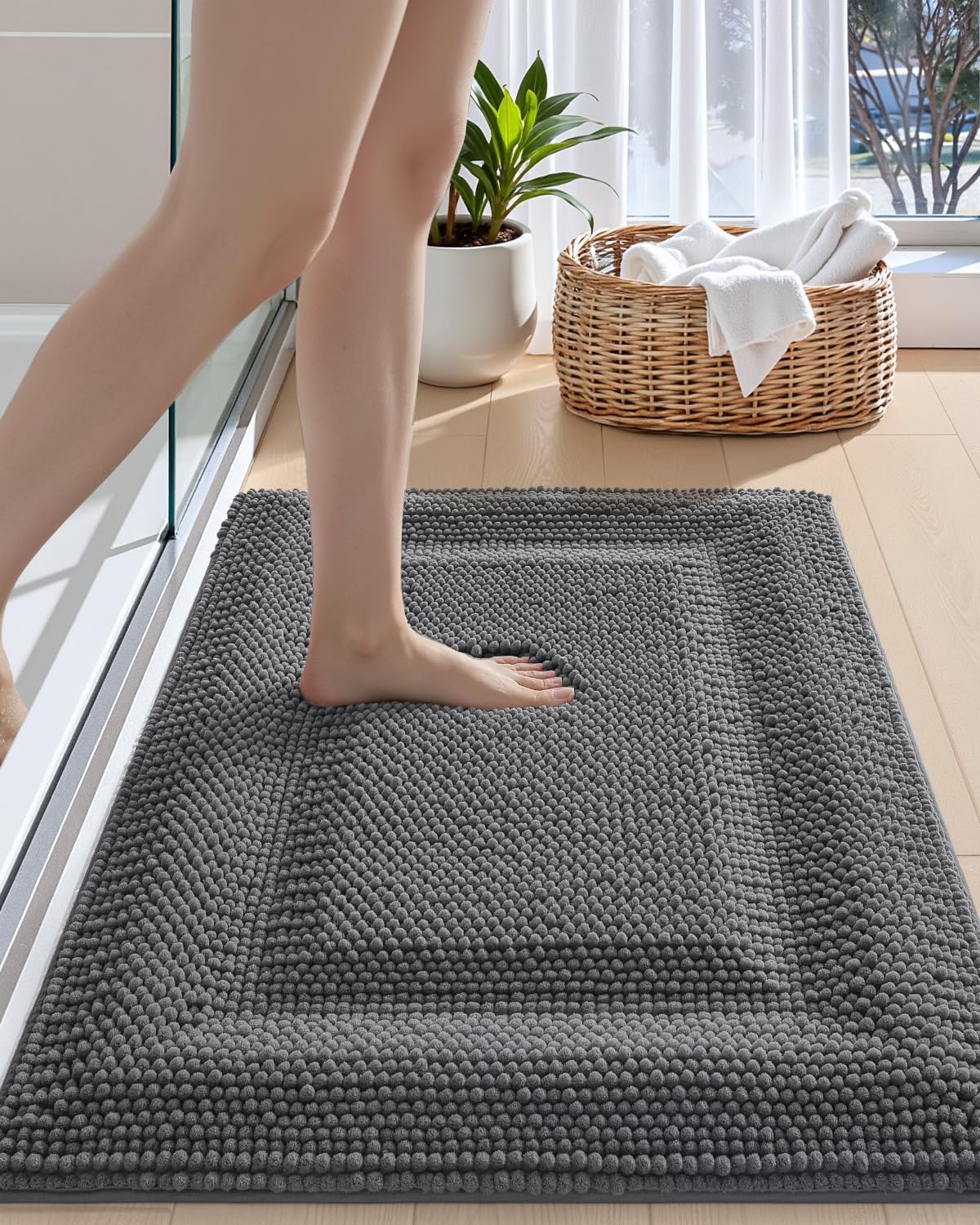 DEXI Bath Mats for Bathroom 20x32, Non Slip Washable Bathroom Rug, Thick Soft Chenille Absorbent Bathmat for Shower Floor, Fluffy Shaggy Carpet for Tub, Grey