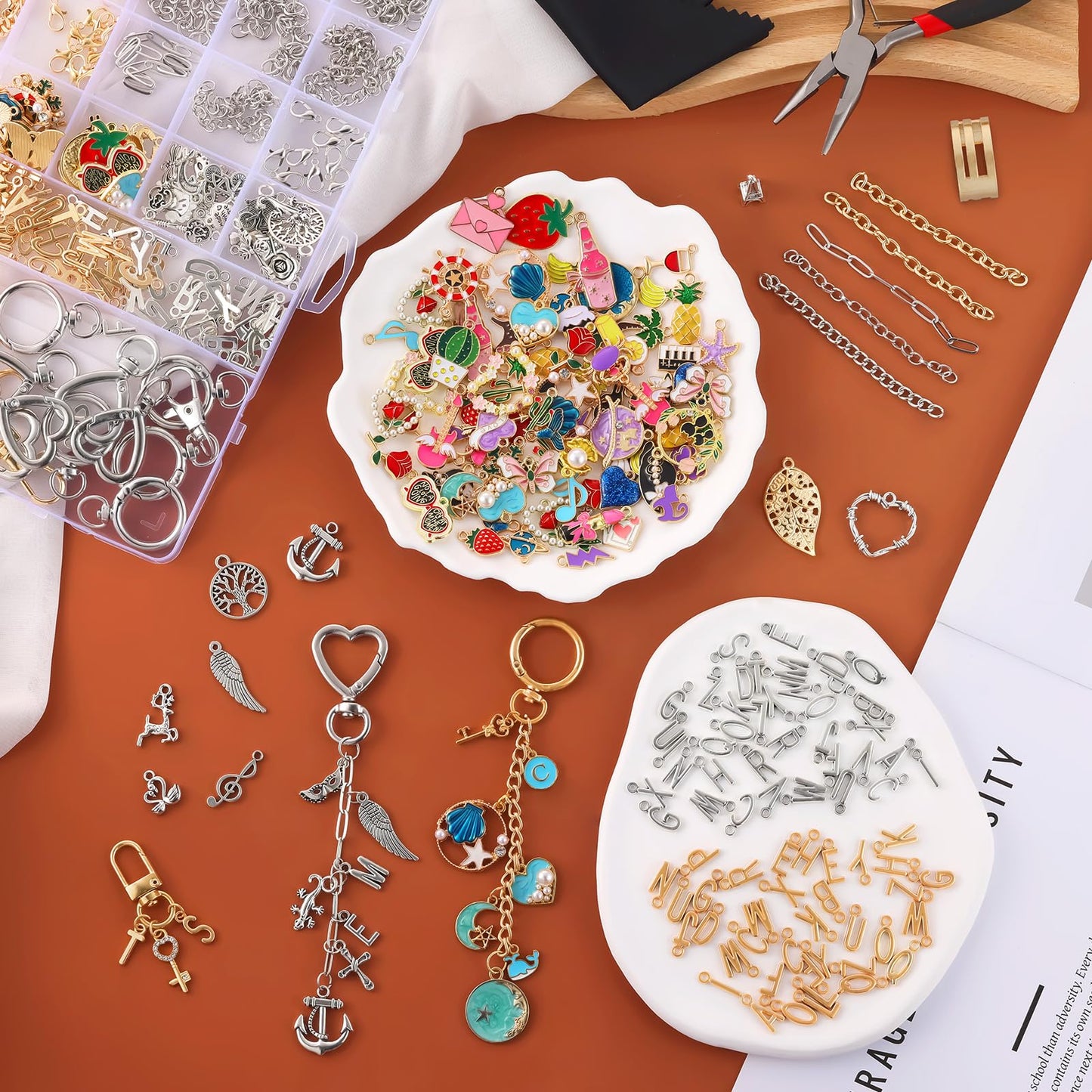 Zefy 552Pcs Charms Lip Gloss Keychain Making Kit, Gold Silver Bag Charm Kit, Including 214 Charms 24 Key Chain Clips with Organizer Box, DIY Craft Supplies for Jewelry Making and Gifts