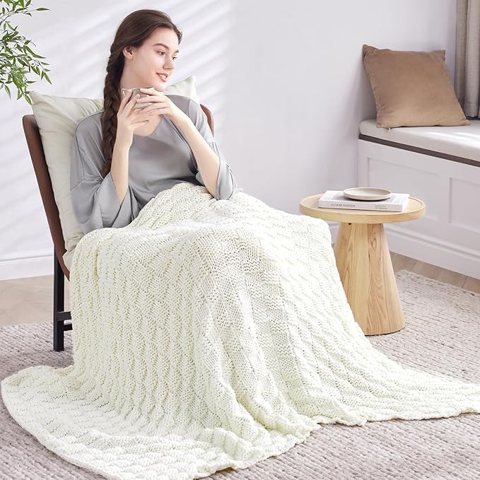 Knitted Weighted Blanket for Adult, No Beads Heavy Blanket 50” x 60'' 10lbs, Breathable Chunky Knit Blanket, Cooling Weighted Blanket for Hot Sleepers, Christmas Home Decor (Ivory White)