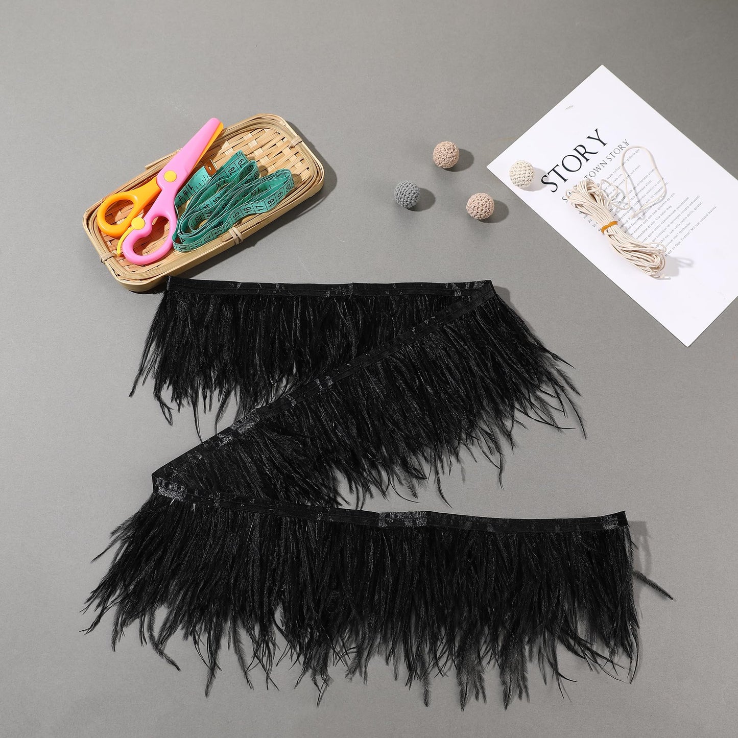 SOGUGOM Black Ostrich Feather Trim - 1.5Ply 2Yards 4 Inch Feathers Fringe Ribbons Trim for Sewing, Dress, Craft Projects, Halloween Costumes, Holiday Dance Parties(Black)