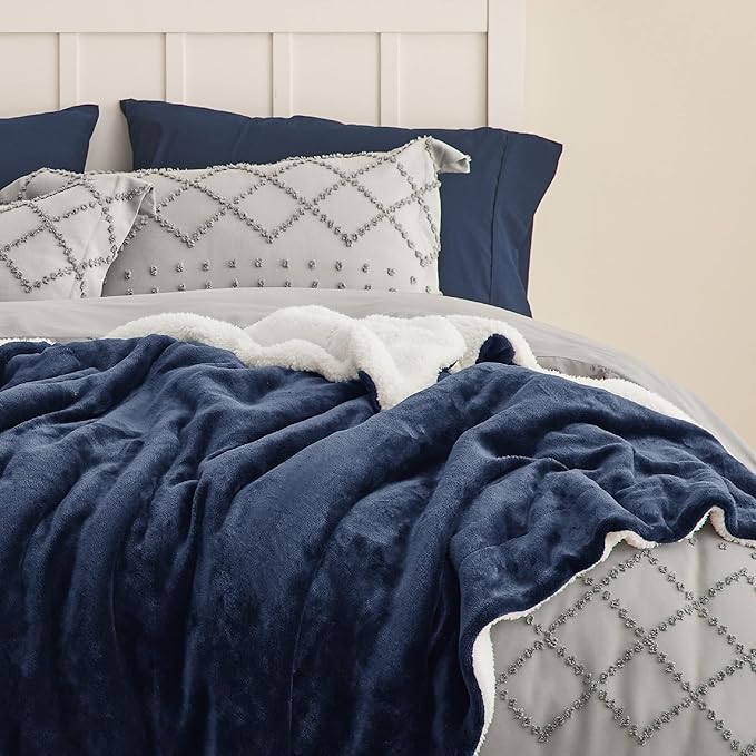 Bedsure GentleSoft Sherpa Fleece Blankets Queen Size for Bed - Thick and Warm Throw for Women and Men, Soft Fuzzy Plush Queen Blanket for Winter, Non-Heated, Navy, 90x90 Inches
