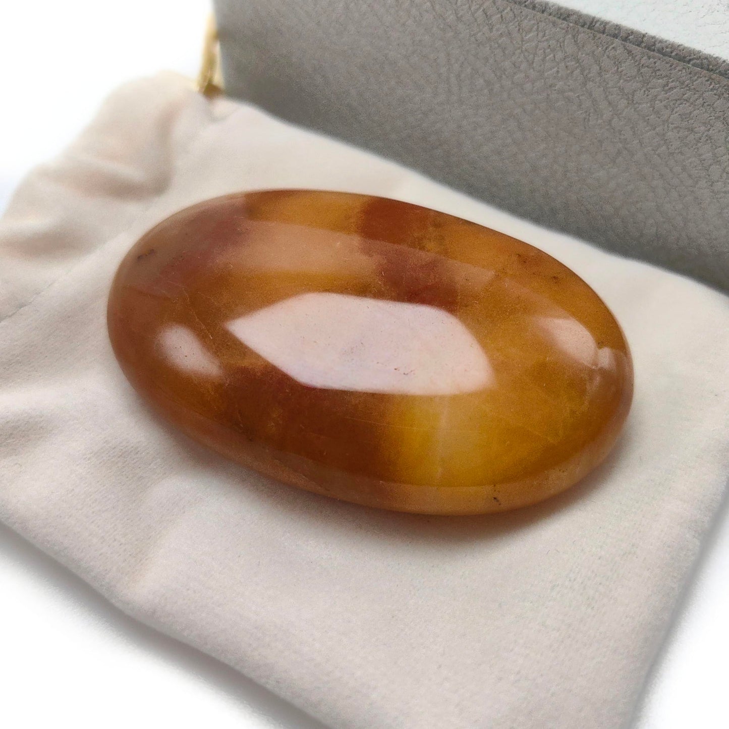 BEAUSIOO 2.4" Yellow Jade Palm Stone for Anxiety Relief, Healing Crystal for Meditation & Stress Relief, Polished Pocket Stone with Gift Box