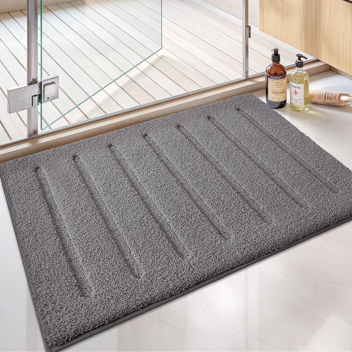 Color&Geometry Ultra Soft Plush Bathroom Rugs Non Slip Washable Bath Mat with Rubber Backing, Fluffy Absorbent Machine Carpet for Bathroom Floor, Tub and Shower, 17"x30", Dark Grey