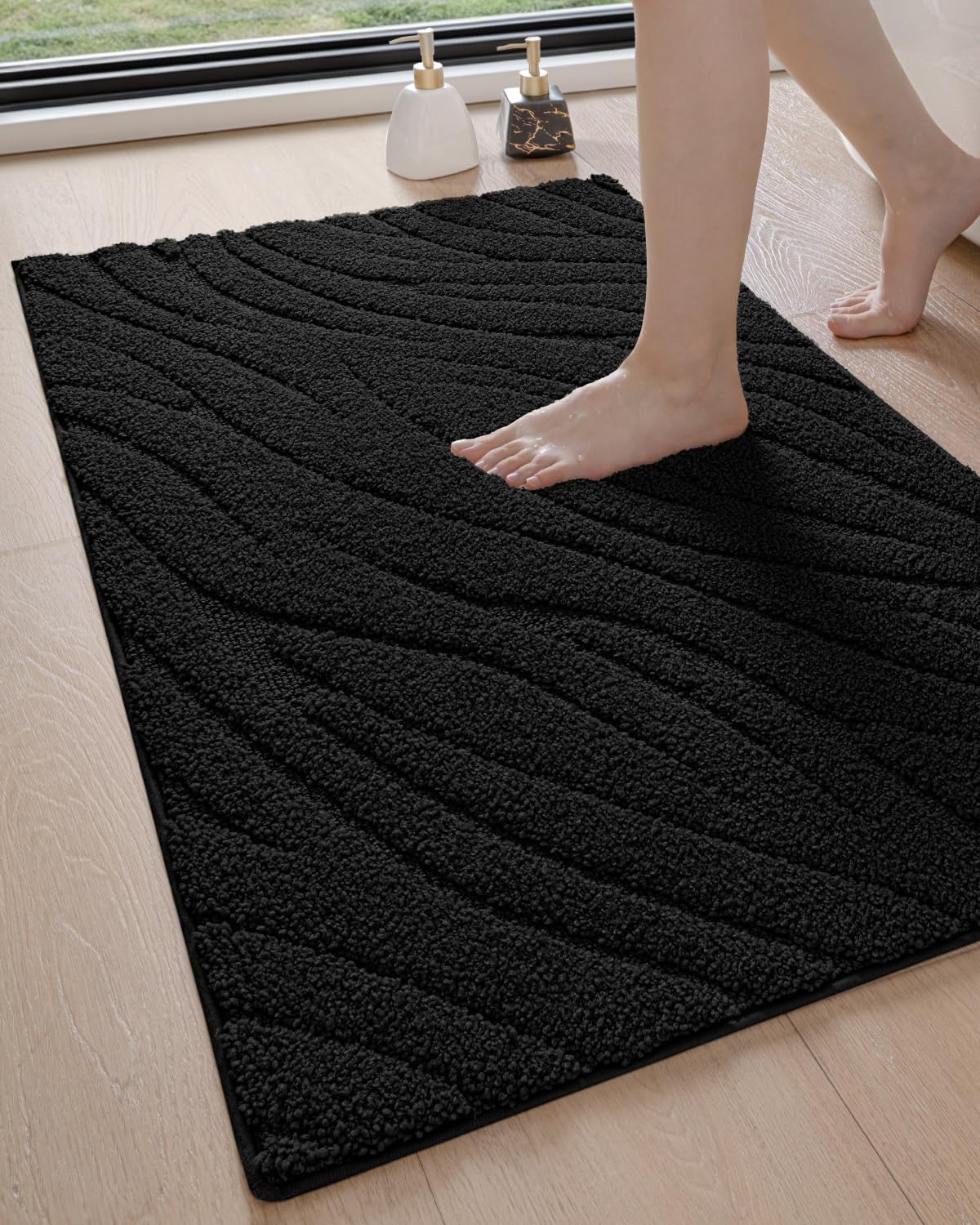 DEXI Bathroom Rugs 24x43, Extra Soft Absorbent Bath Mat, Non Slip Bathmat for Bathroom Floor, Machine Washable Rugs for Shower Floor, Black