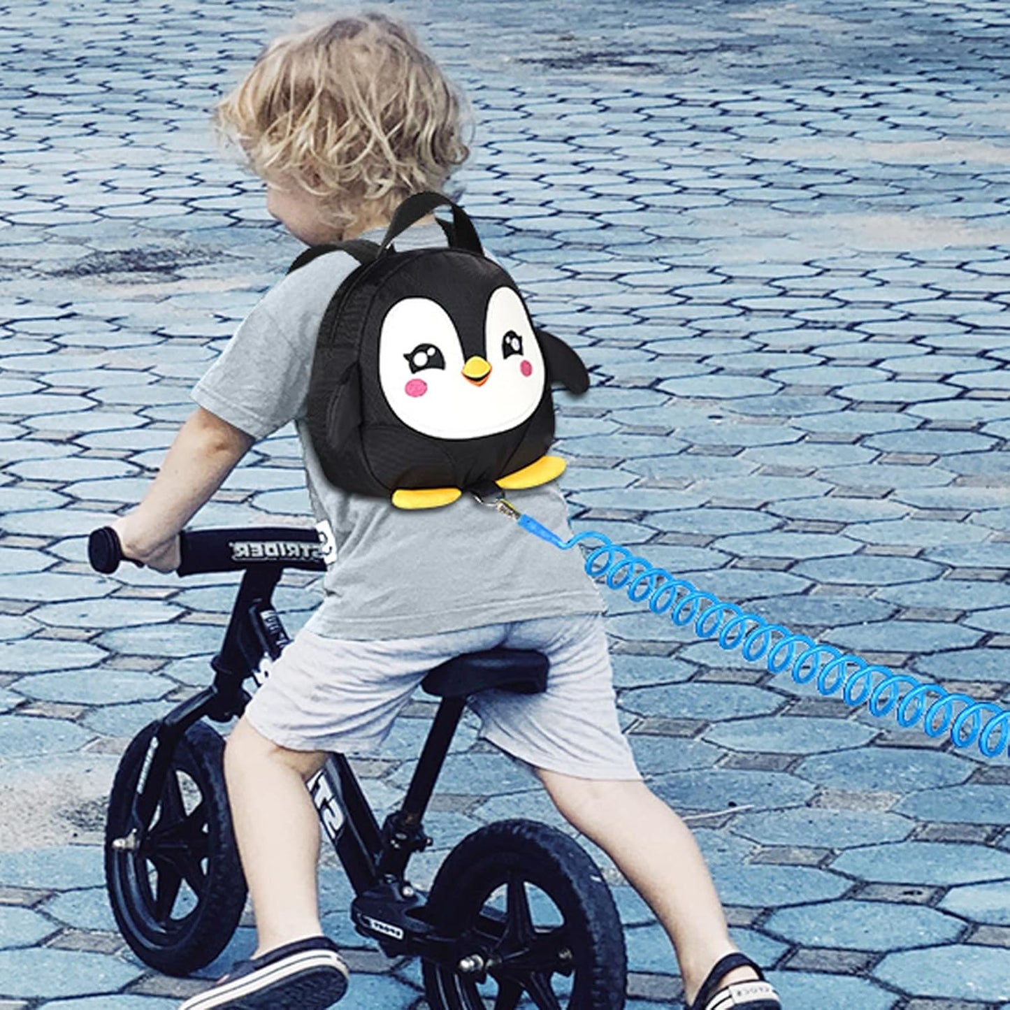 Accmor Toddler Harness Backpack Leash, Cute Penguin Kid Backpacks with Anti Lost Wrist Link, Mini Child Backpack Harness Leashes Walking Wristband Rope Travel Bag Harness Rein for Baby Girls (Black)