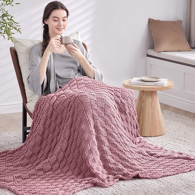 Knitted Weighted Blanket for Adult, No Beads Heavy Blanket 50” x 60'' 7lbs, Breathable Chunky Knit Blanket, Cooling Weighted Blanket for Hot Sleepers, Christmas Home Decor (Pink)