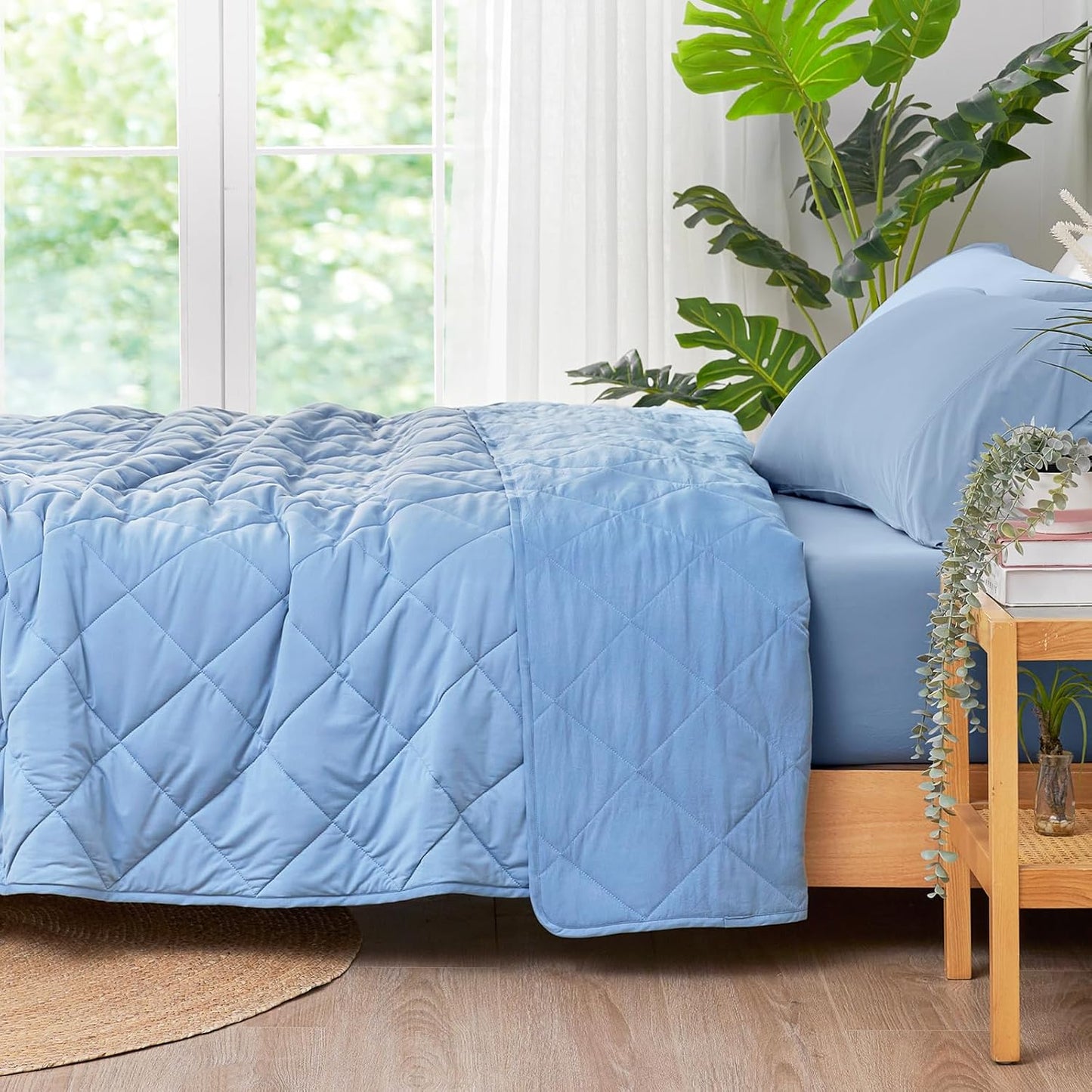 Cozy Bliss Cooling Blanket for Hot Sleepers, Q-Max 0.4 Cooling Comfort King Size, Cold Blankets for Night Sweats Sleeping, Ultra-Cool Lightweight Breathable Summer Blanket for Bed