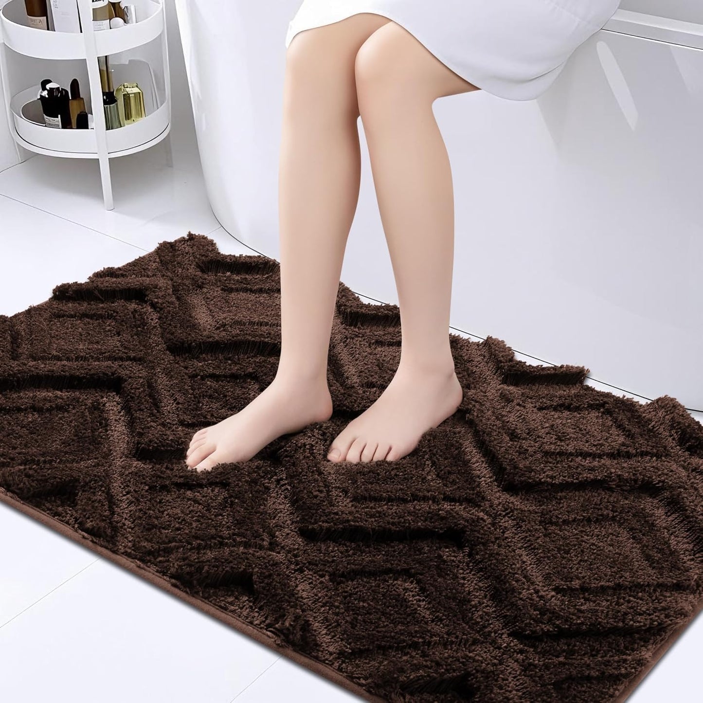 Bath Mat & Bathroom-Rugs 43x24, Ultra Soft Machine Washable Microfiber Bath Mat, Absorbent Quick Dry Non Slip Rug for Bathroom Floor, Tub and Shower, Brown