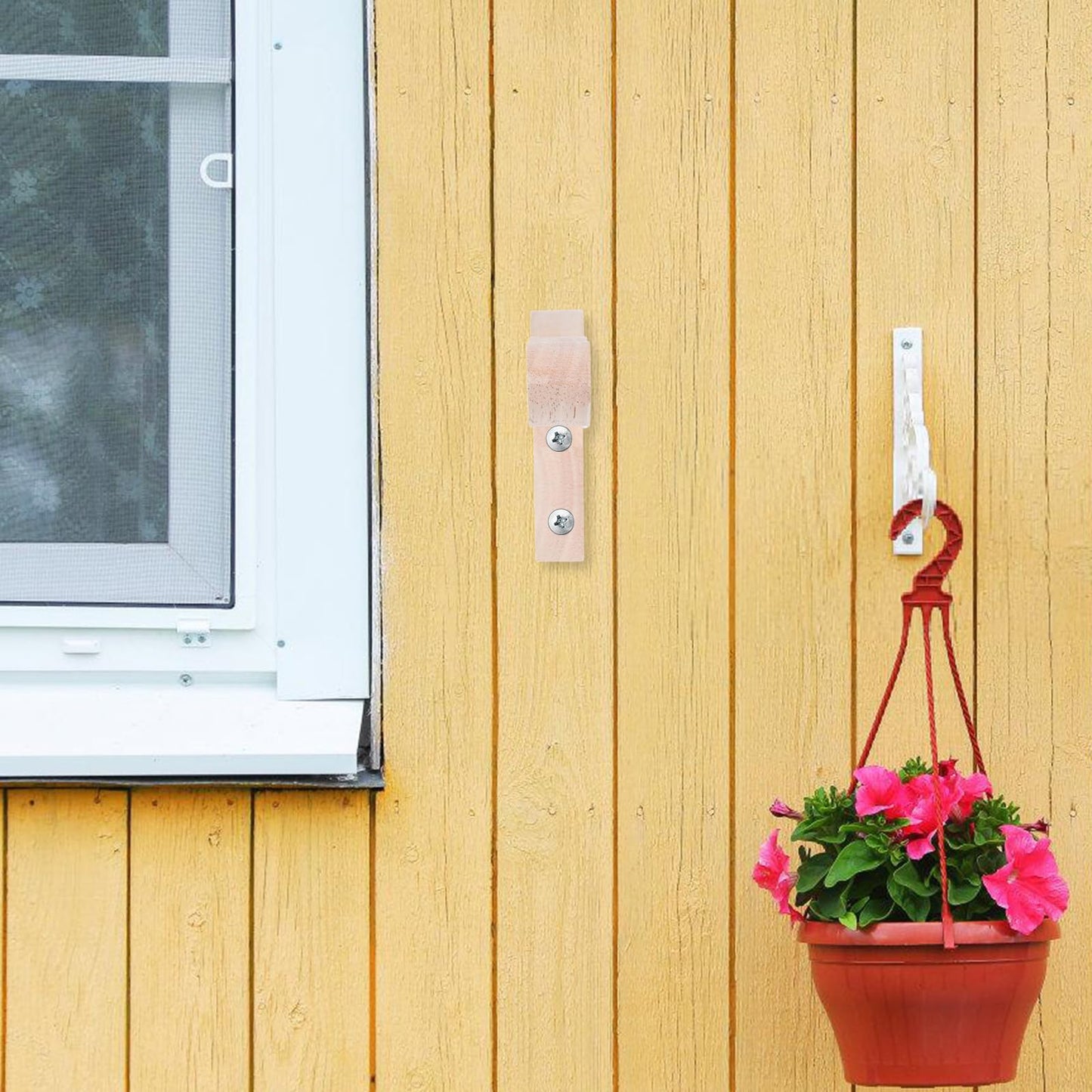 BESPORTBLE 2pcs Wooden Plant Hangers Wall Mounted Flowerpot Brackets for Indoor Outdoor Garden Balcony, Planter Hooks for Lanterns Wind Chimes Decorative Hanging