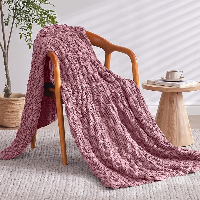 Knitted Weighted Blanket for Adults, 20lbs, Breathable Chunky Knit, Cooling for Hot Sleepers, Christmas Home Decor (Pink) 70' x 90''