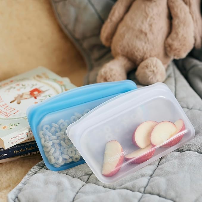 Stasher Silicone Reusable Storage Bag, Freezer Bag, Reusable Snack Bags, Microwave, Dishwasher, Oven Safe, Sous Vide, Premium Lunch Container, Eco Friendly, Food Storage Bag, 12 oz, Clear