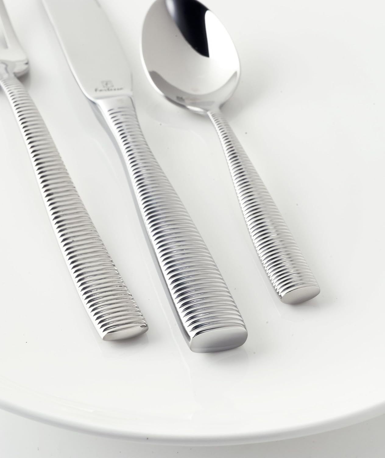 Fortessa Ringo 18/10 Stainless Steel Flatware Serving Fork, Silver
