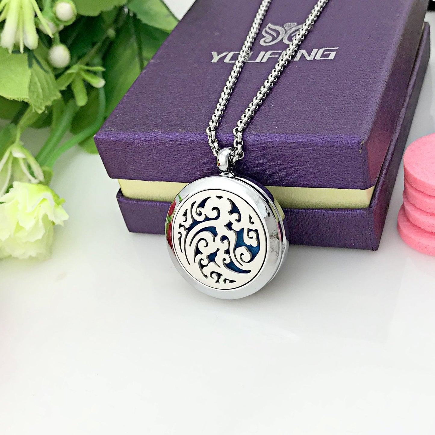 Essential Oil Necklace Diffuser Family Tree of Life Necklace Pendant Aromatherapy Locket Gifts (Sunflower)