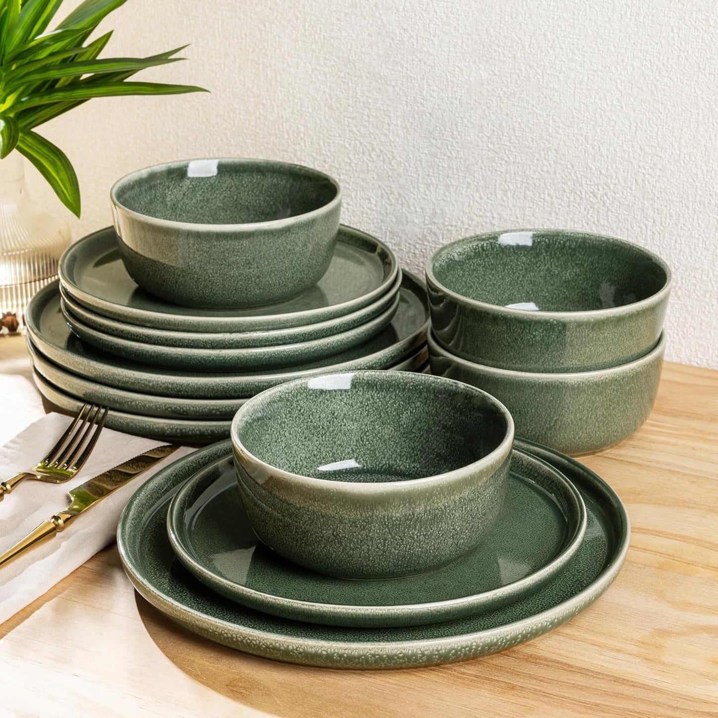 AmorArc Stoneware Dinnerware Sets for 4,Round Reactive Glaze Ceramic Plates and Bowls Set,Highly Scratch Resistant | Dishwasher & Microwave Safe Dishes Set,Service for 4 (12pc)
