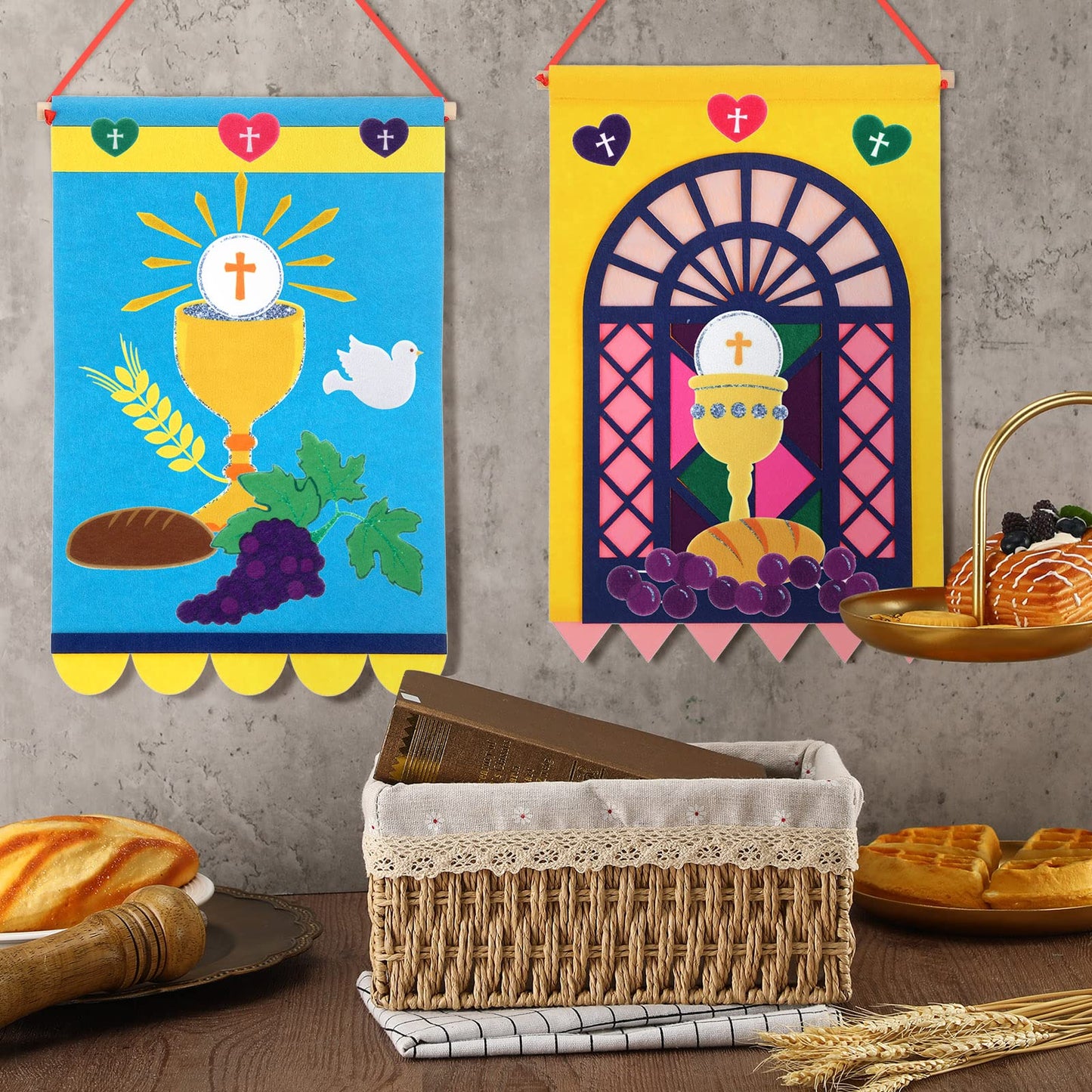 Oudain 2 Sets 12 x 18 Inch First Communion Banner Kit for Boys Girls Catholic Christian Religious Crafts Felt Banner DIY Pew Decoration Holy Communion Gifts for Church Sunday School Crafts Art Decor