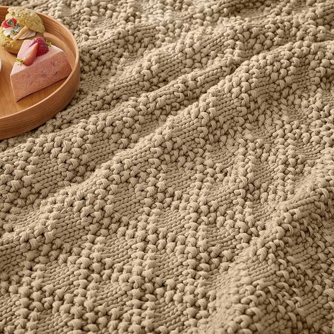 Knitted Weighted Blanket for Adult, Chunky Knit Weighted Throw for Sleep 48"*72" 20lbs, Cooling Breathable Heavy Blanket for Hot Sleepers, Machine Washable Fall Blanket for Room Decor(Beige)
