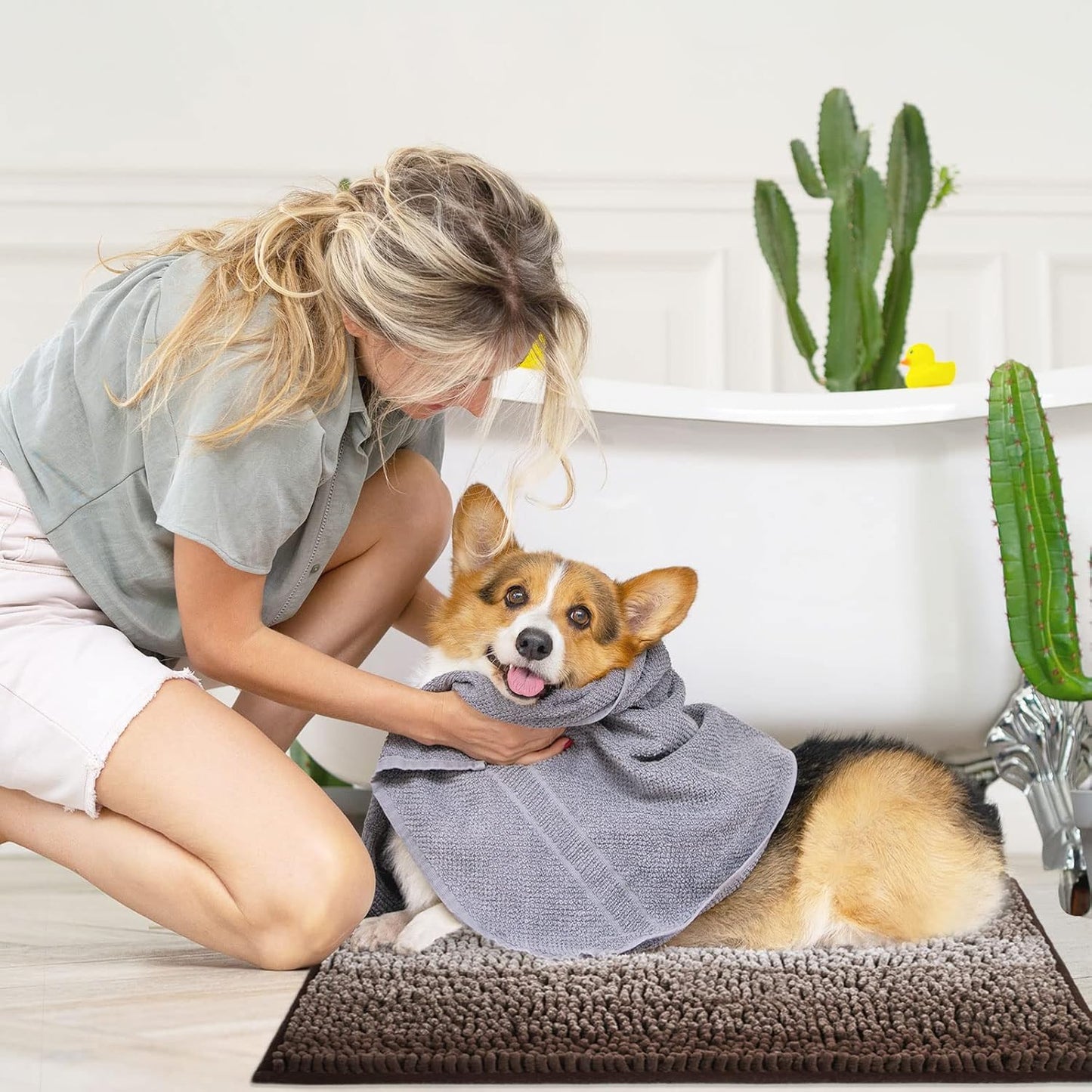 Gibelle Brown Bathroom Rug Set 2 Piece, Chenille Non Slip Bath Mat Set, Absorbent Shower Rug and Bath Room Floor Mats, Quick Dry Bathmat Bathroom Decor Accessories for Tub, 20" x 32"