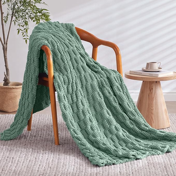 Knitted Weighted Blanket Kids, No Beads Heavy Blanket 36” x 48'' 5lbs, Breathable Chunky Knit Blanket, Cooling Weighted Blanket for Hot Sleepers, Christmas Home Decor (Light Green)