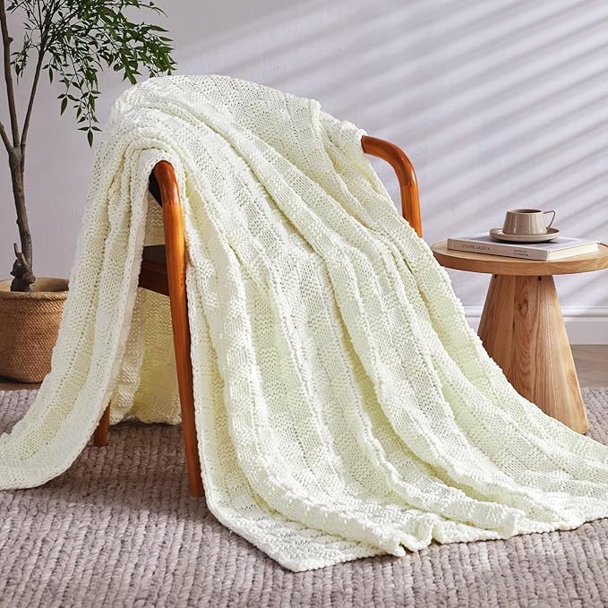 Knitted Weighted Blanket for Adult, No Beads Heavy Blanket 60” x 80'' 20lbs, Breathable Chunky Knit Blanket, Cooling Weighted Blanket for Hot Sleepers, Christmas Home Decor (Ivory White)