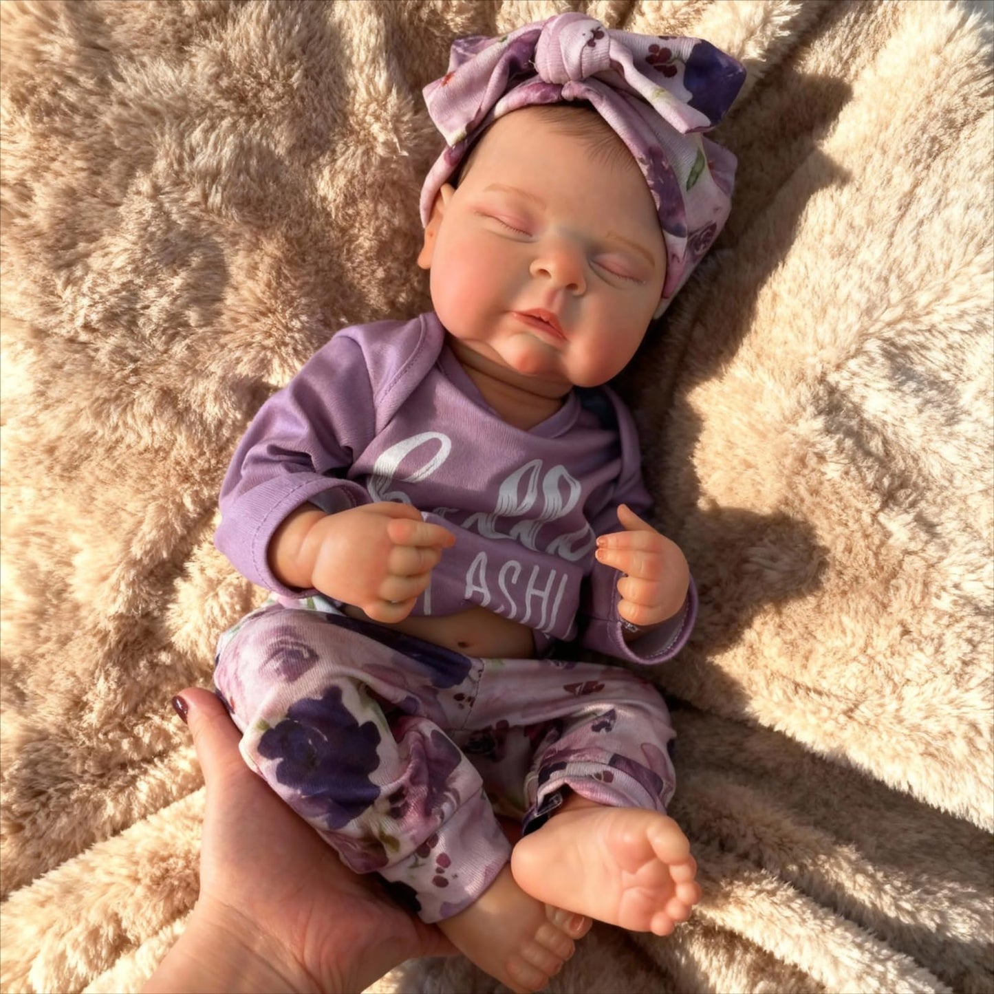 Gileutay 18 inch Realistic Full Vinyl Reborn Baby Dolls Girl Real Life Newborn Baby Doll with Feeding Kit Toys