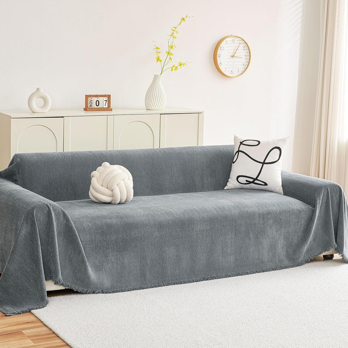 hyha Couch Cover for Dogs, Boho Sofa Covers for 3 Cushion Couch Washable, Chenille Sofa Slipcover for Pets, Soft Loveseat Sectional Couch Throw Blankets with Tassels (Grey, 71x150 Inch)