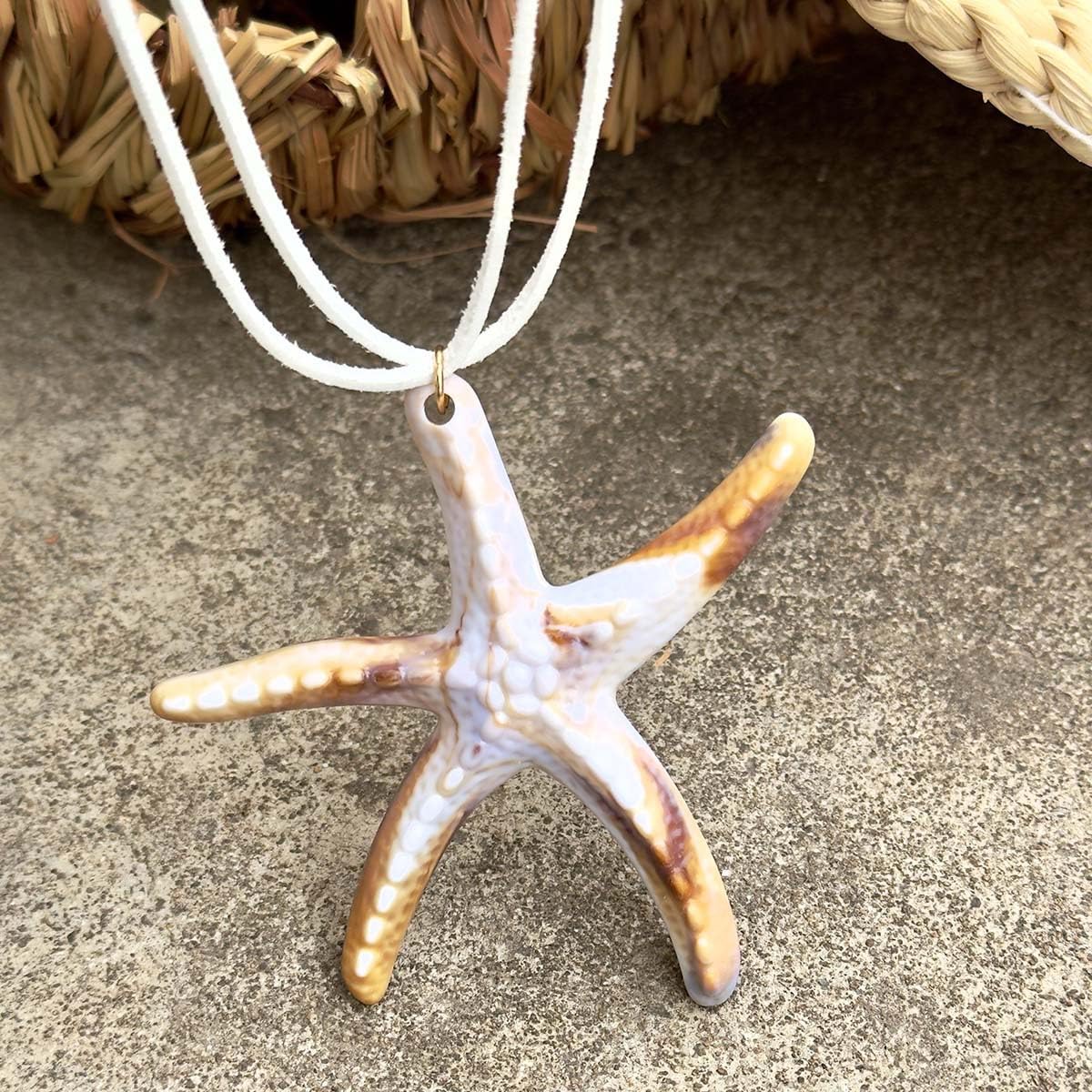 Large Starfish Shell Necklace for Women Bohemian Starfish Pendant Necklace Dainty Coastal Jewelry Summer Sea Vacation Necklaces Adjustable Shell Necklaces Summer Beach Surfer Jewelry Outfits Accessories (White)