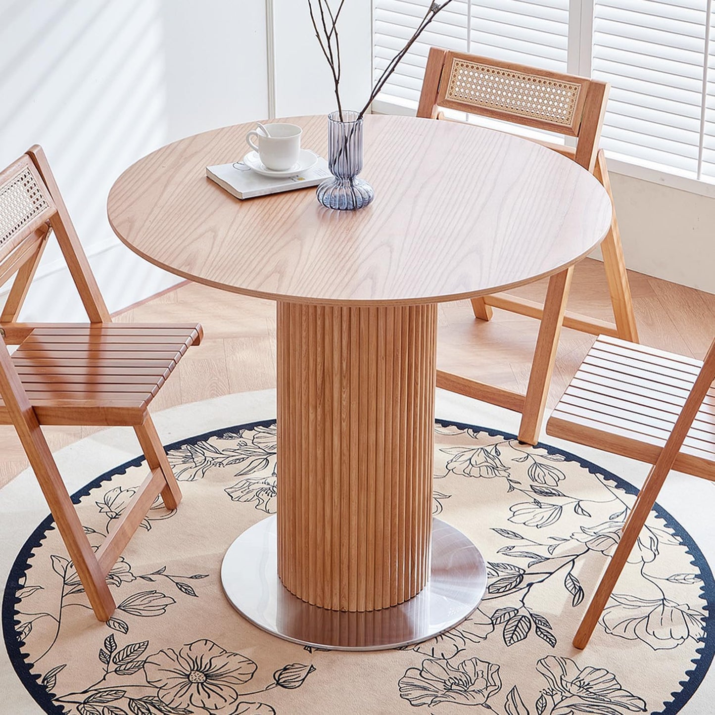 Round Wood Dining Table，Wooden Trestle Pedestal Base on Stainless Steel Plate，Small Space Kitchen Table，34.25" Modern Circular Tabletop for Kitchen, Dining Room, Restaurant，Cafe (Natural)