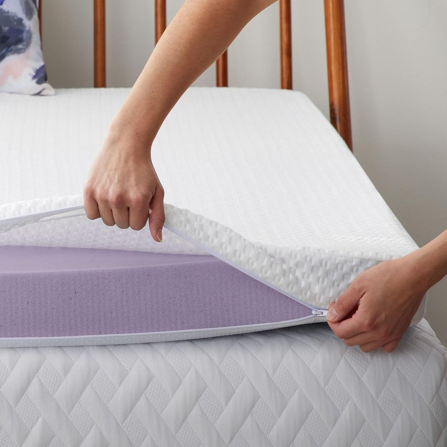 LUCID 4 Inch Lavender Infused Memory Foam Mattress Topper and LUCID Zippered Enclosure Mattress Topper Cover, California King