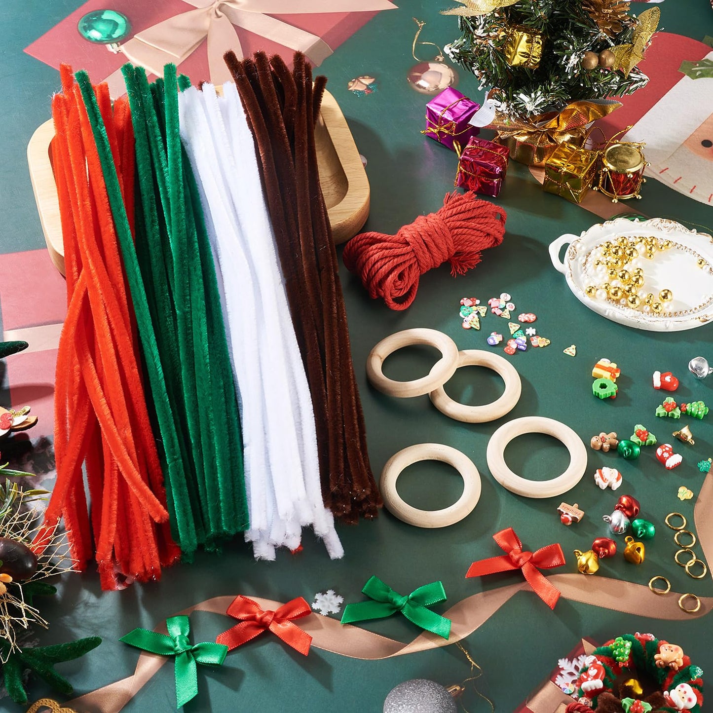 Magibeads Christmas Wreath Making Kits 80Pcs Pipe Cleaners 6Pcs Wood Linking Rings Aluminum Bell Charms Cute Plastic Beads Resin Cabochons for Christmas Decorations Holiday Party Supplies Adults