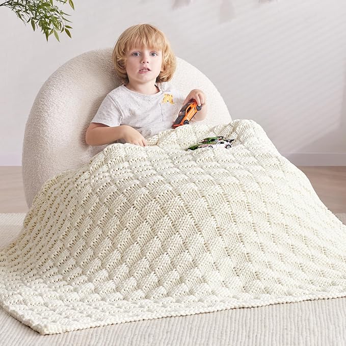 Knitted Weighted Blanket Kids, No Beads Heavy Blanket 36” x 48'' 3lbs, Breathable Chunky Knit Blanket, Cooling Weighted Blanket for Hot Sleepers, Christmas Home Decor (Ivory White)