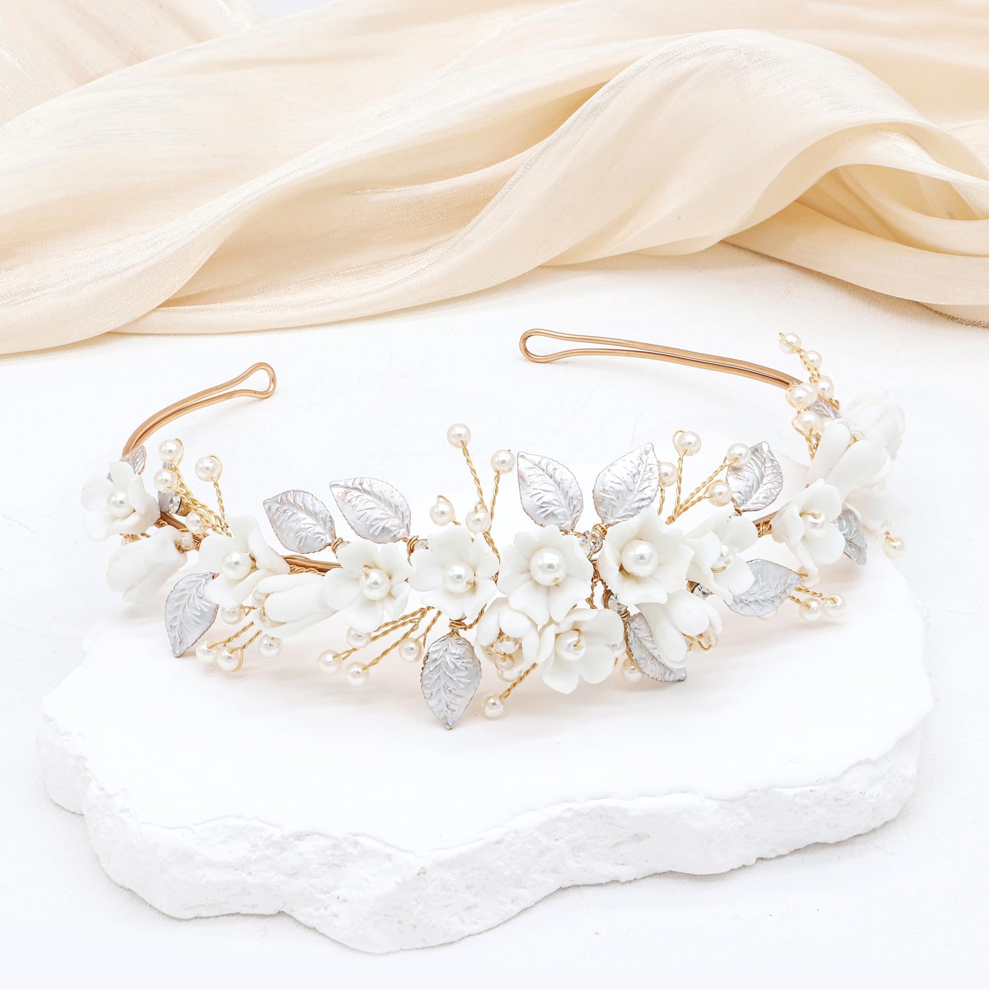 Oriamour Bridal Headband With Pearls Leaves Design Wedding Headbands For Women Girls Bridal Headpiece For Birthday Prom Parties (Gold)