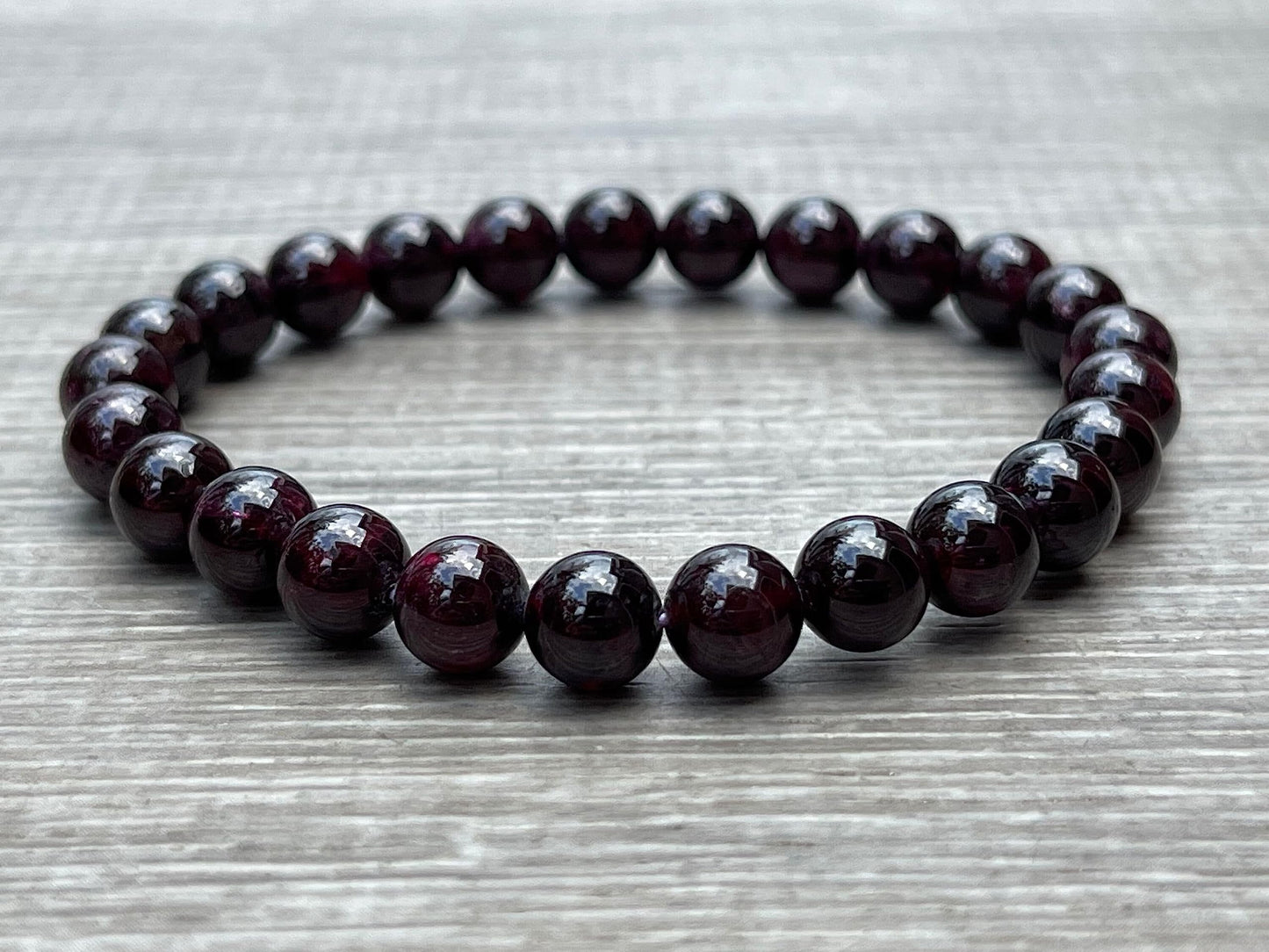 GAF TREASURES Garnet Crystal Bead Bracelet 7-8mm, Genuine Garnet Stretch Gemstone Bracelet, Healing Crystal Bracelet, Gift for Men & Women (1)