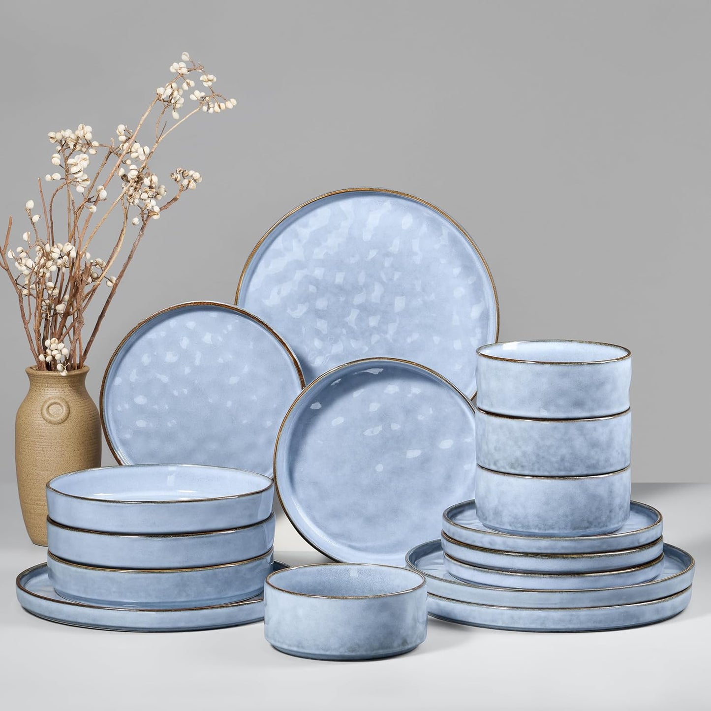 HaWare Dinnerware Sets, 16-Piece Plates and Bowls Set, Stoneware Dish Set for 4, Ceramic Dishware Set for Pasta Cereal, Chip and Scratch Resistant, Microwave and Dishwasher Safe, Reactive Blue